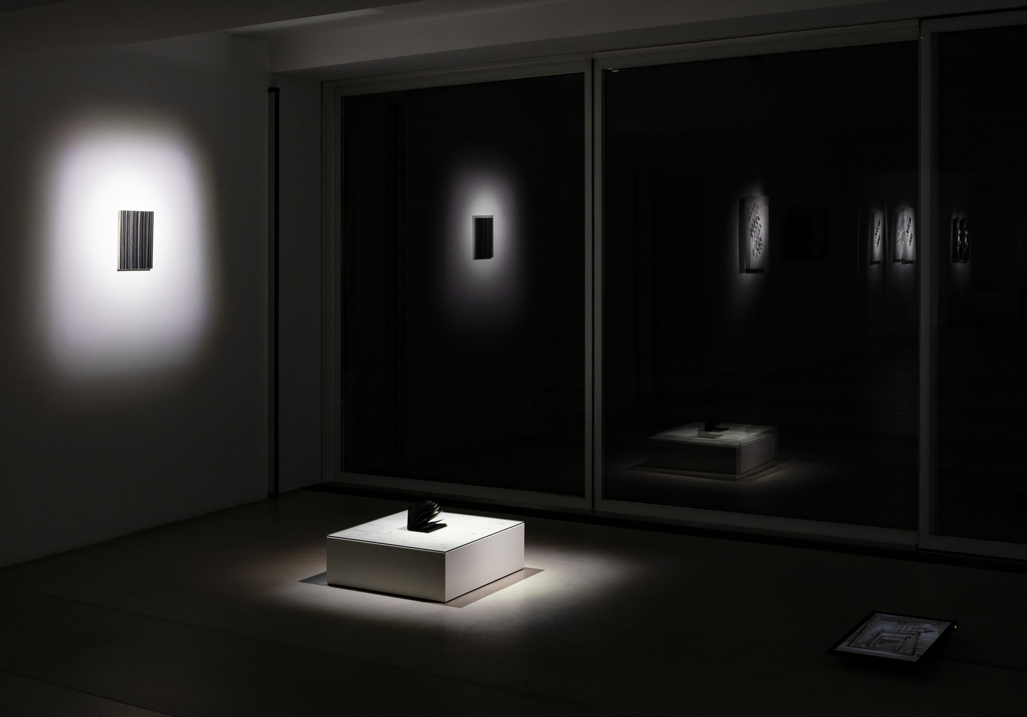 Jan Tichy — Thin Lines