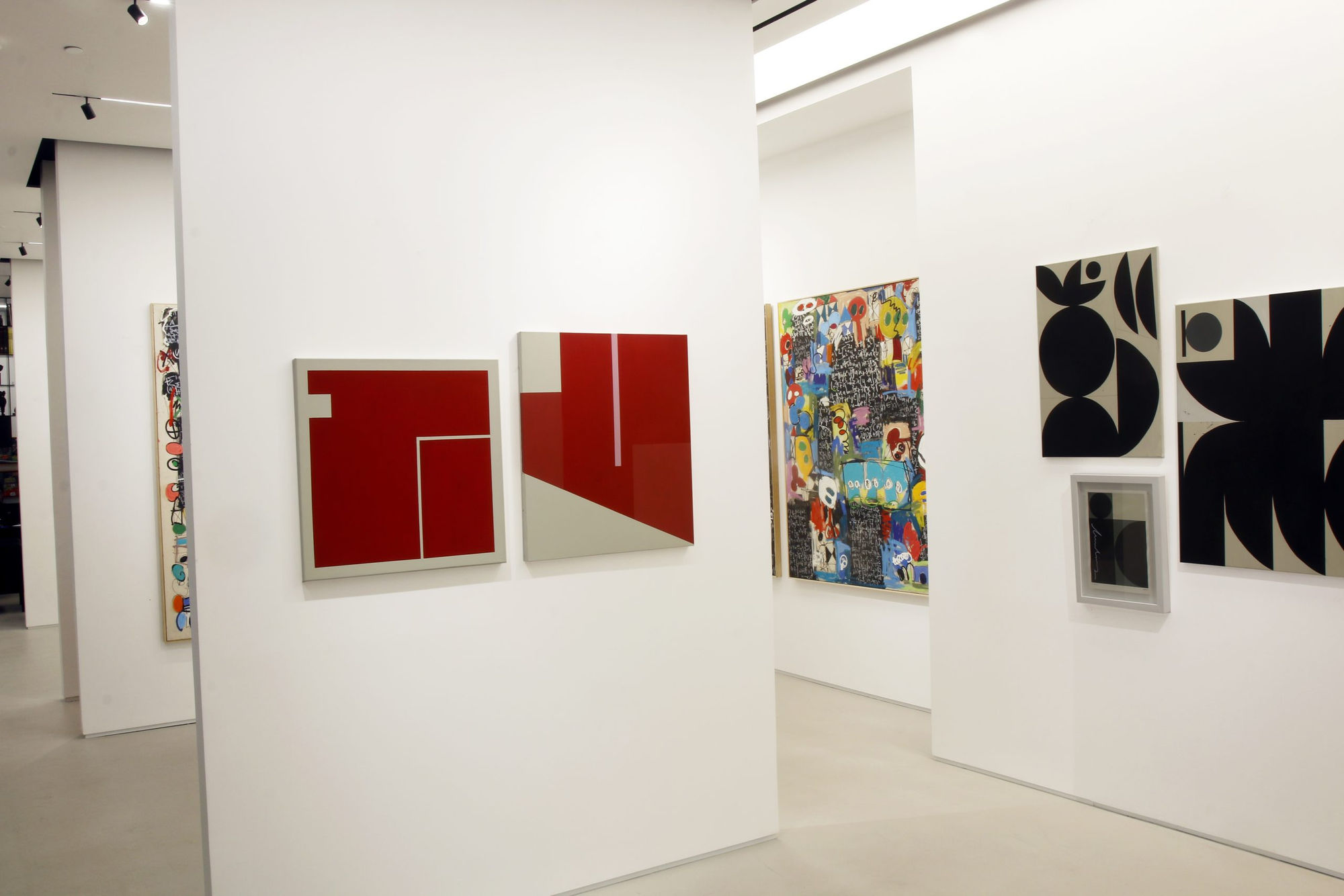 BLUE. RED. DEEP. SQUARE.