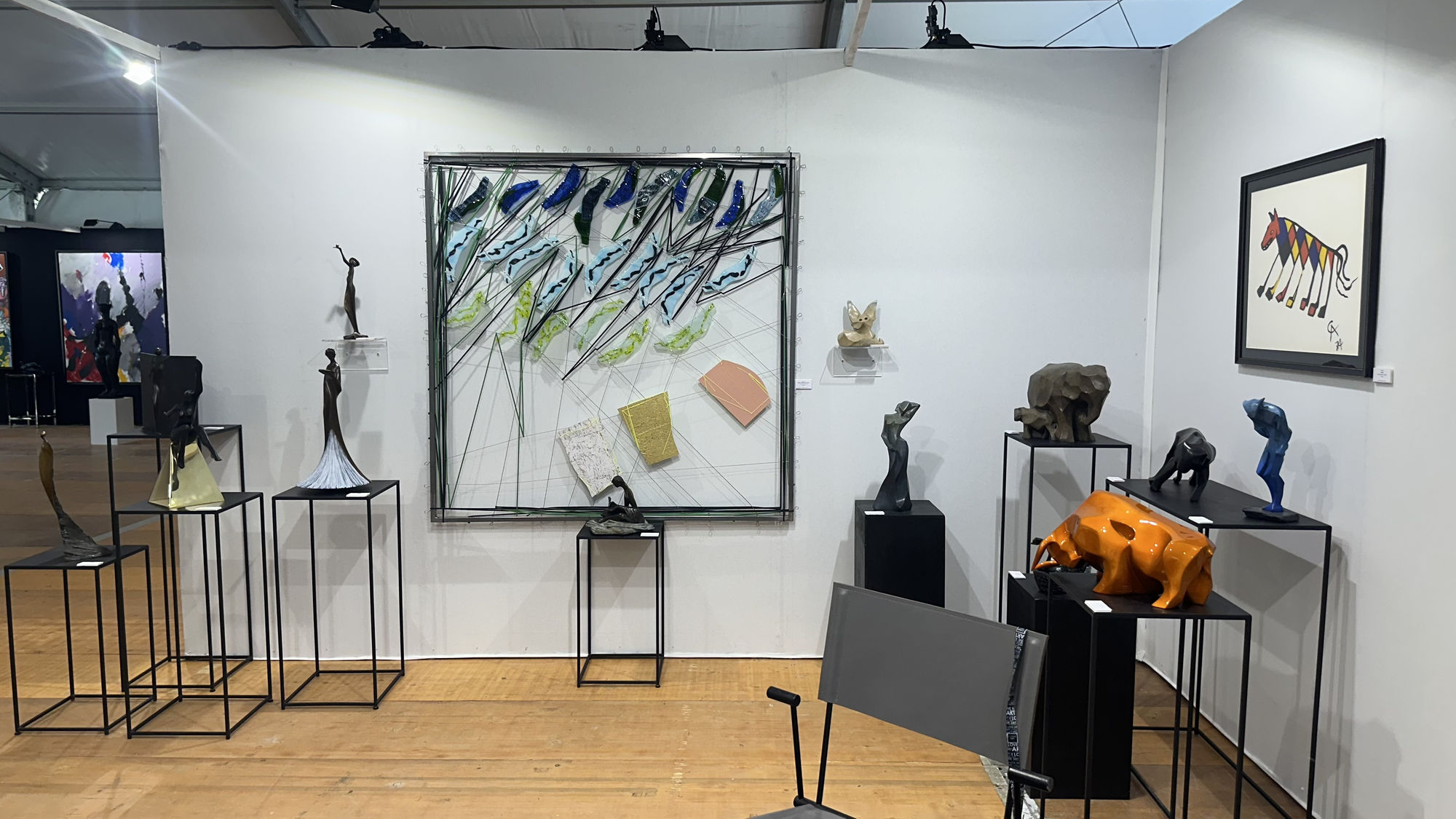 smart, aix en provence, salon art, art thema, galerie, artistes, aix-en-provence, art contemporain, peintures, sculptures, sculptures en bronze, statues, so du sud, baldini, maison fabienne decornet, installation, verre, inox