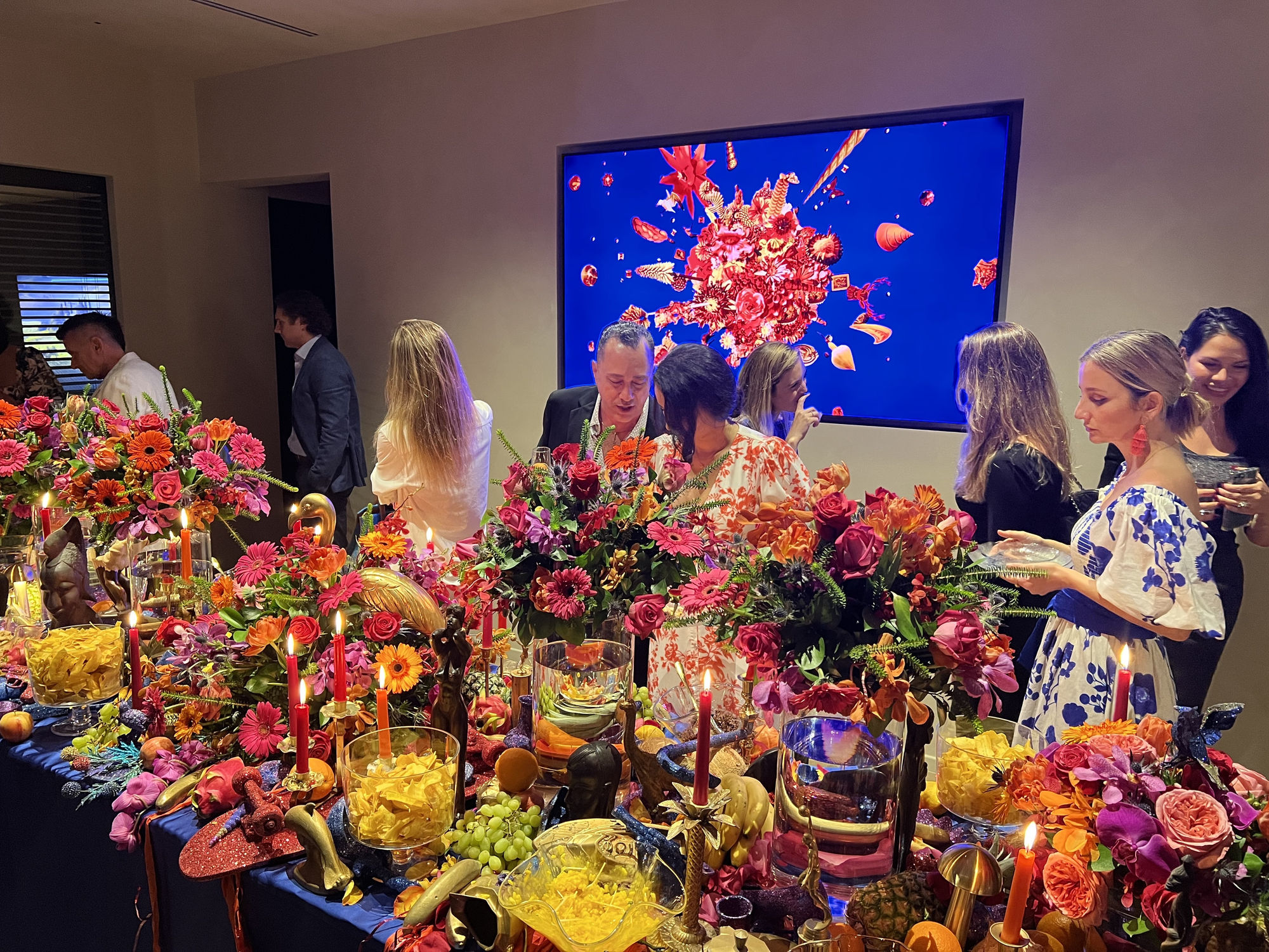 Re-Collections (rojo), La Mesa