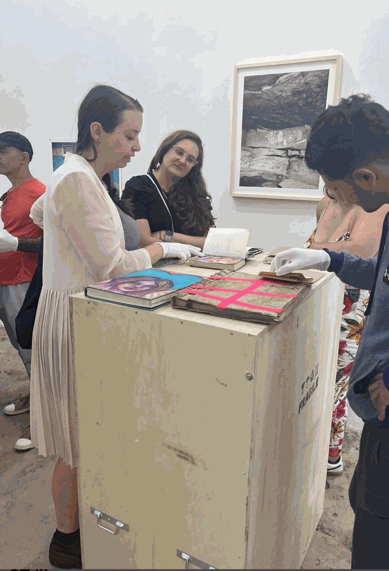 Simetría Doméstica, artist book presentation 2024