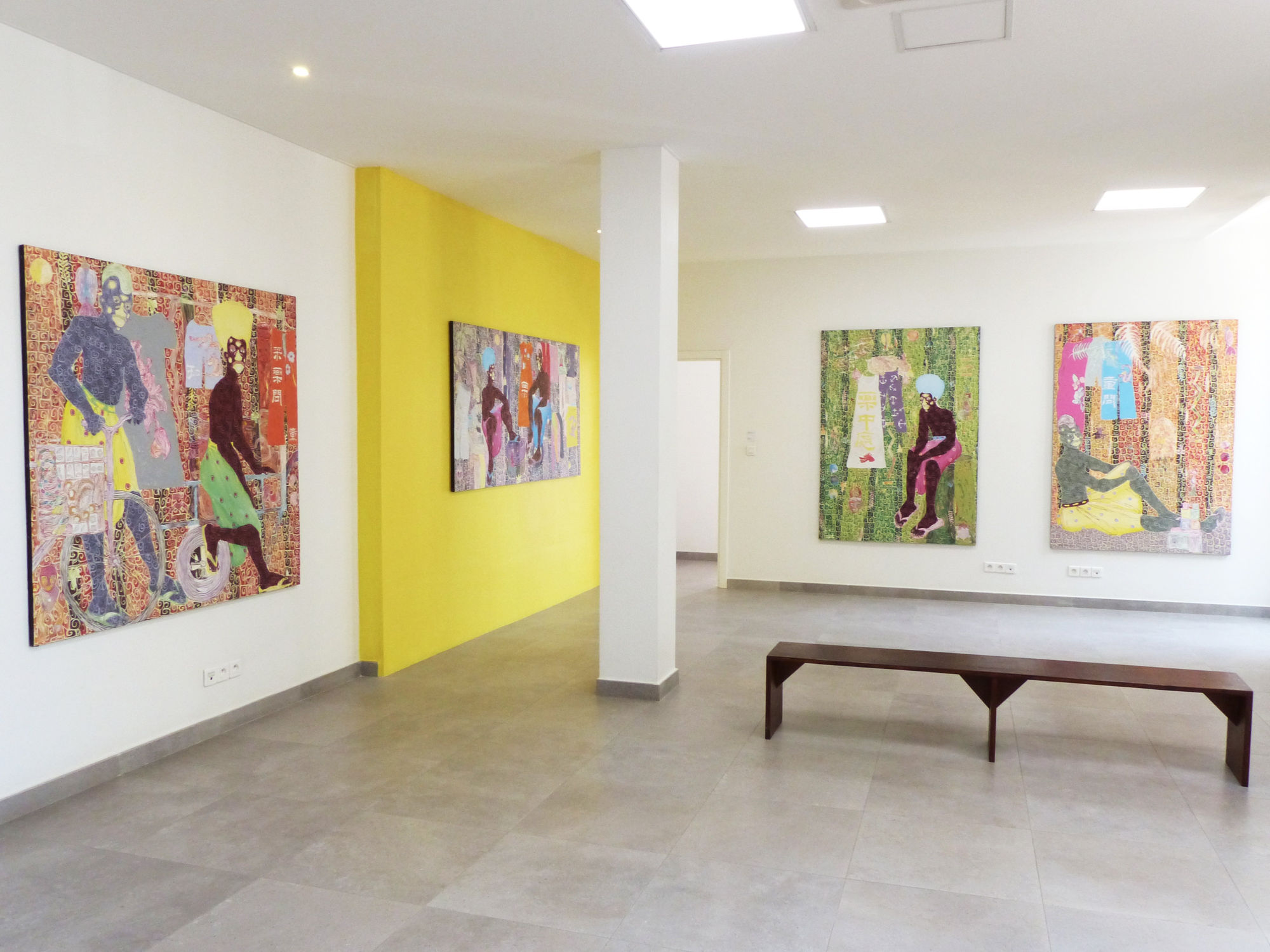 Mbindoum kaw gue, Galerie Cécile Fakhoury - Dakar 2019 © Kassou Seydou