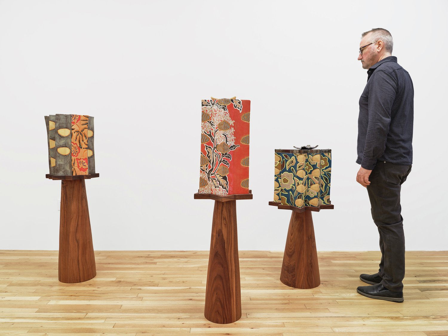 Bari Ziperstein, Set Patterns, 2023, installation view, Charles Moffett, New York