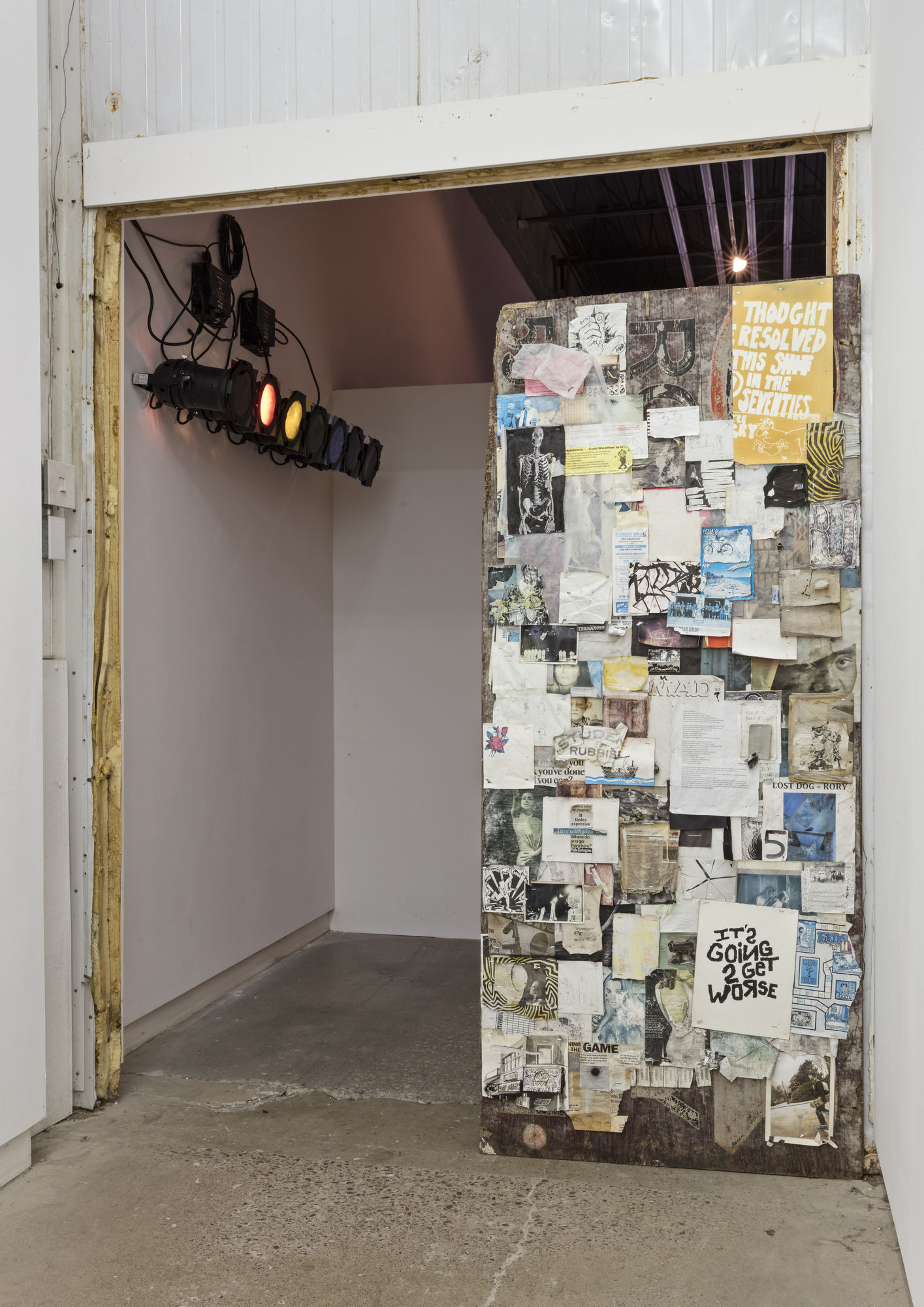 The Morning Shines With The Lights Of Love