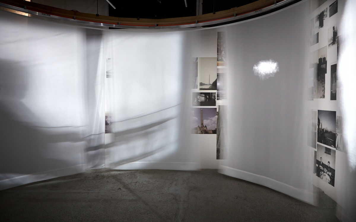 Simon Lee: MOTHER IS PASSING. COME AT ONCE.