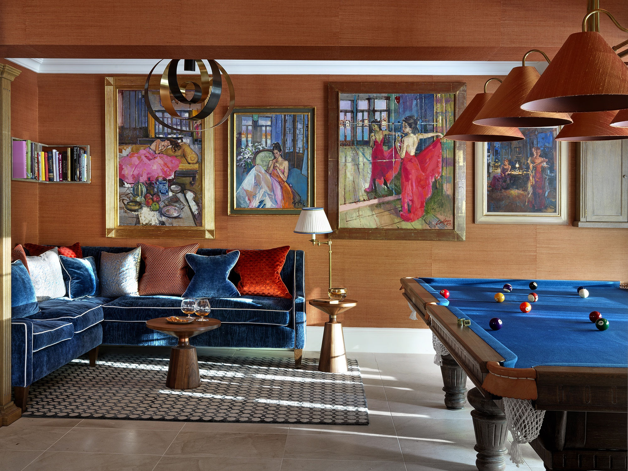 Original paintings by the famous Venetian artist Geoffrey Humphries are the centrepiece for this lively games room