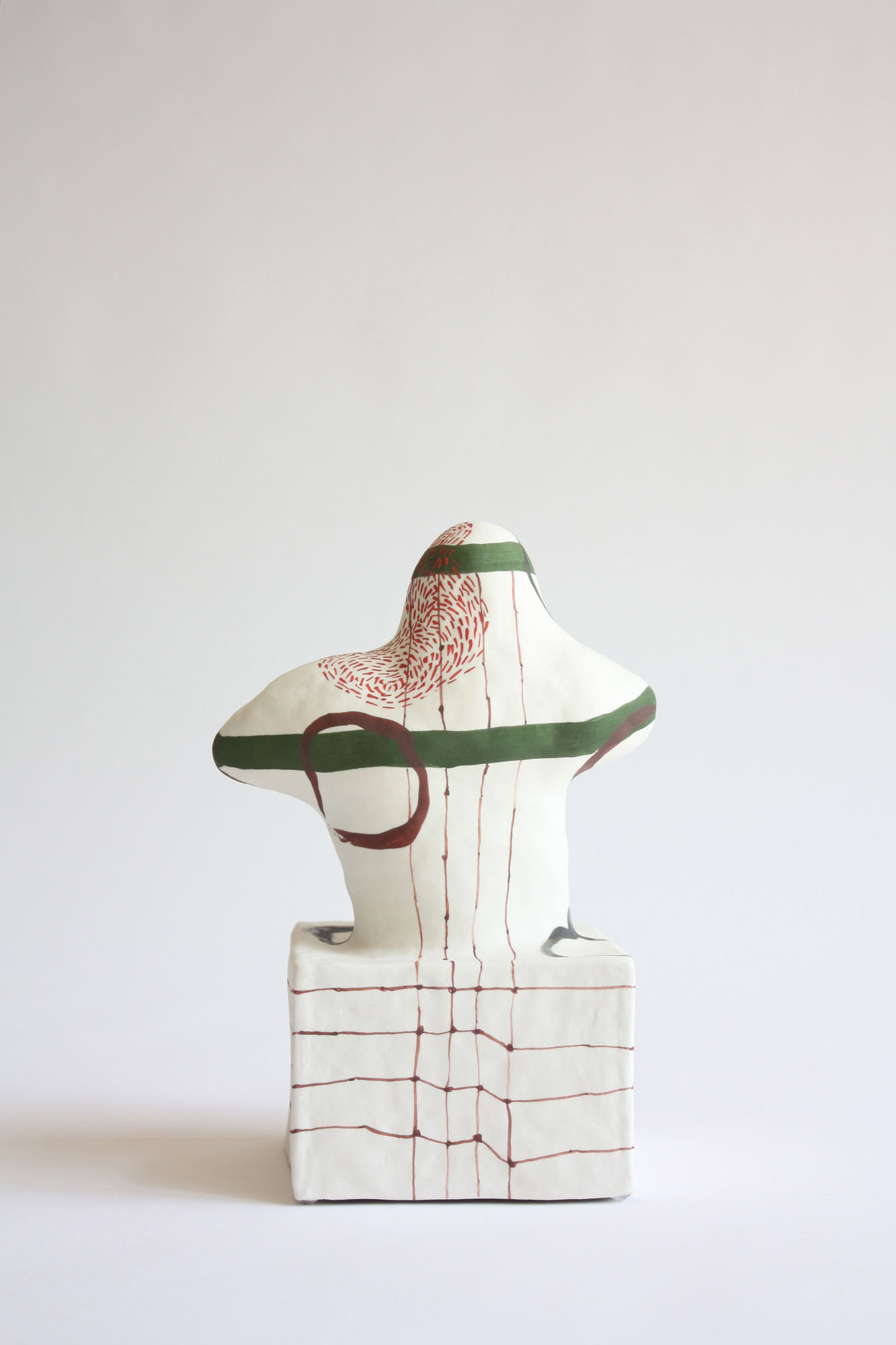 Daphné CORREGAN From paper to clay Galerie Catherine Issert 2019 © Gilles Suffren