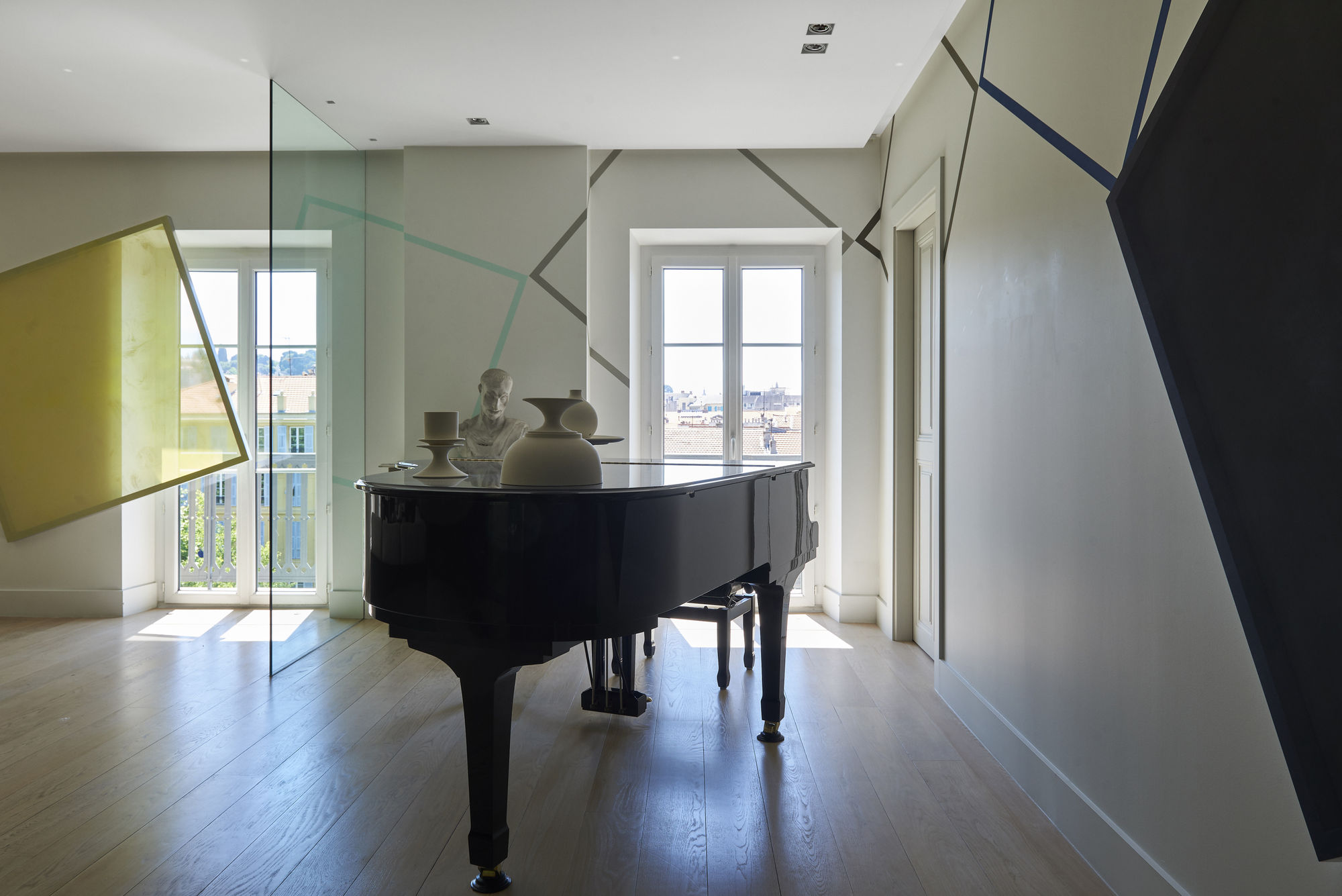 Cécile BART Lumière Aléatoire Bruits de couloir 2019 Galerie Catherine Issert © Anthonny Lanneretonne