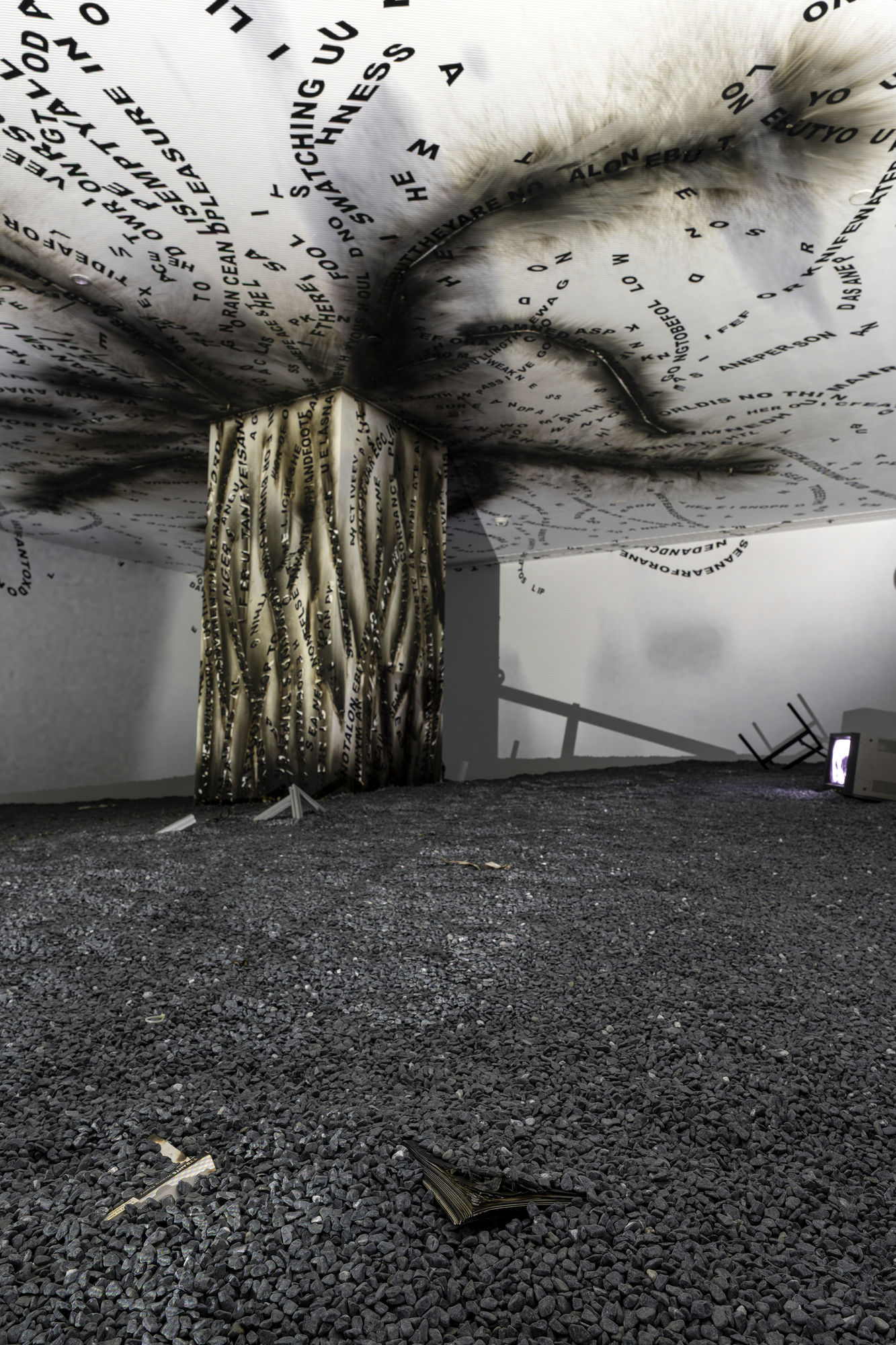 TSANG Kin-Wah - T REE O GO D EVIL