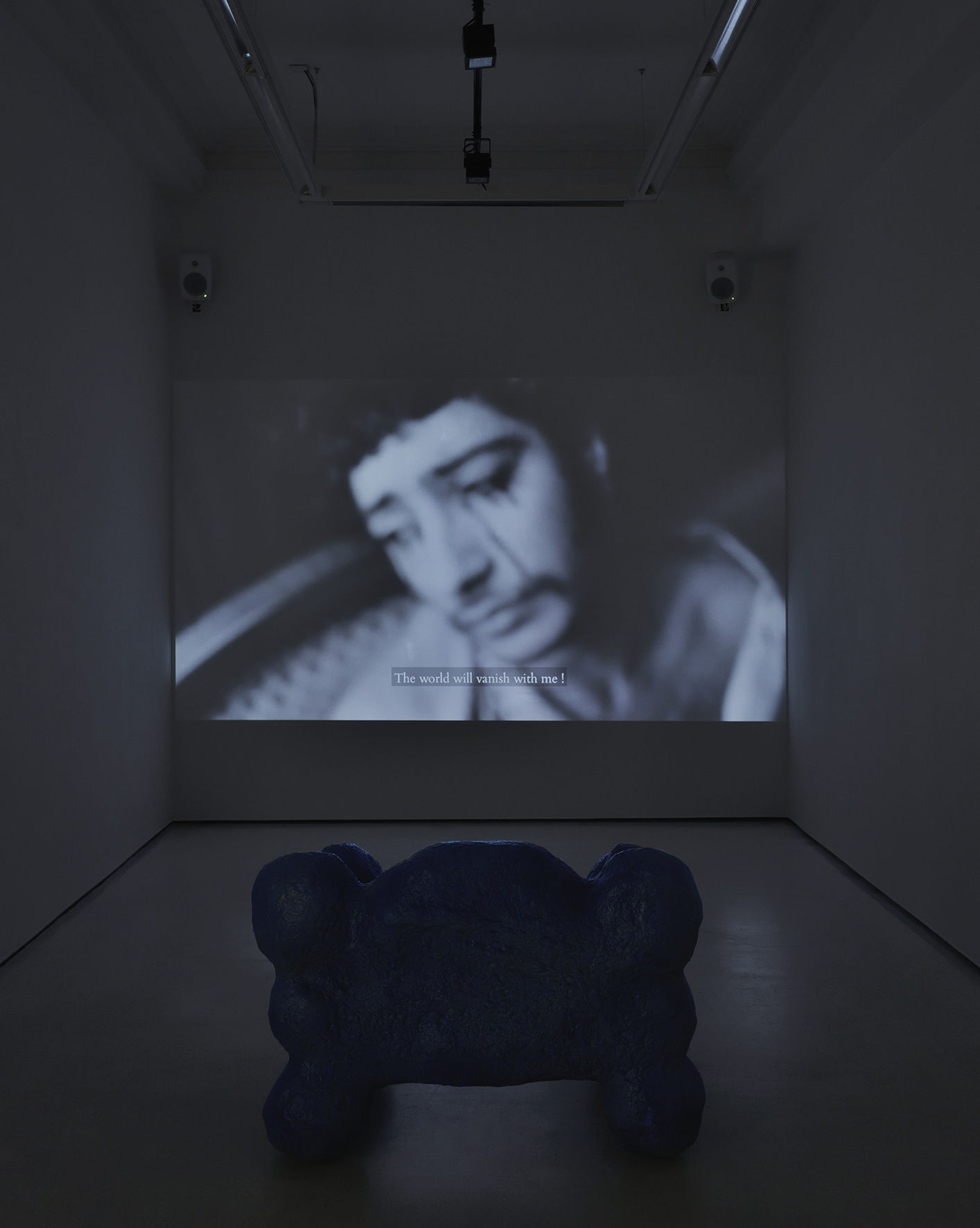 COSMOS 99, Galerie Christophe Gaillard, Paris. © Photo : Rebecca Fanuele.