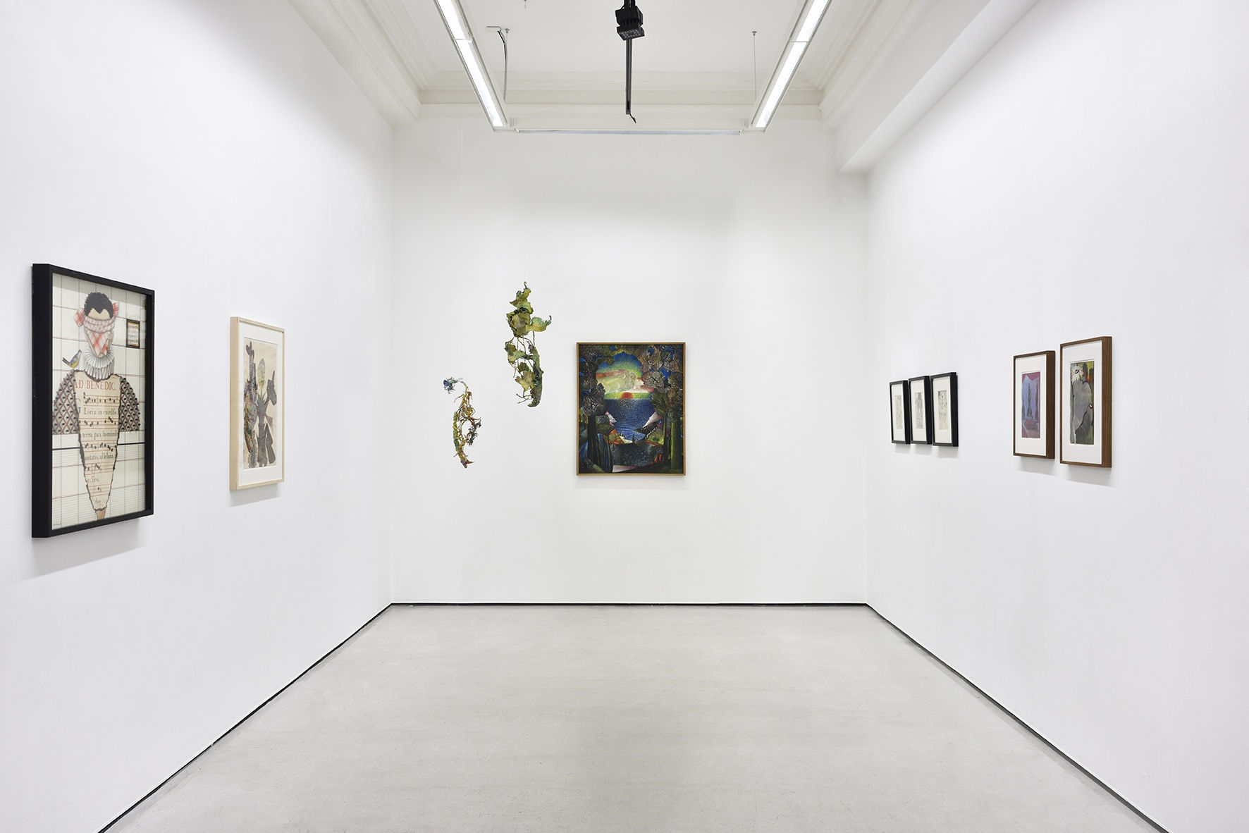 " Est-ce qu’on est toujours obligé d’avoir un titre ? Pour une exposition de groupe, c’est bien ". © Photos : Rebecca Fanuele.