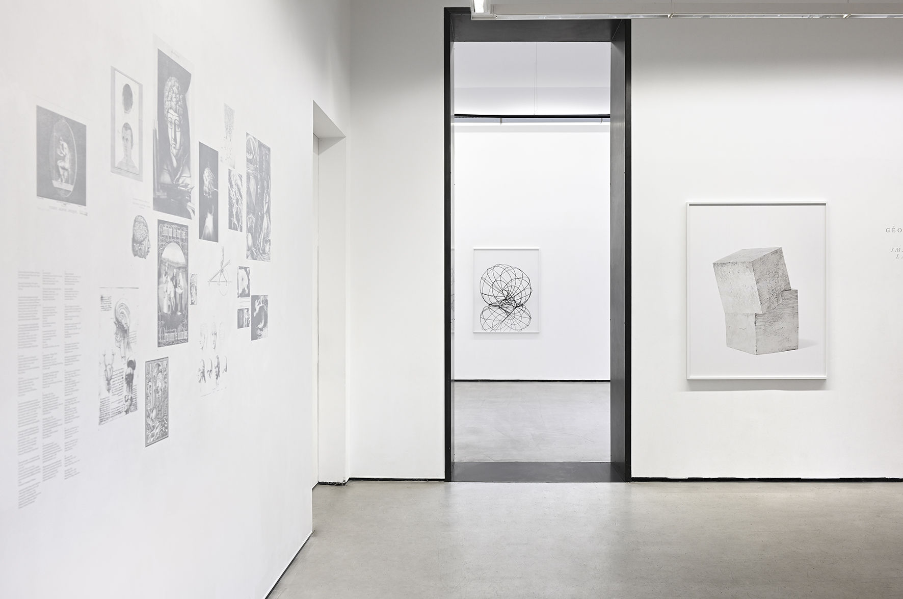 Les géométries de l'esprit, image latente, de Marina Gadonneix avec Victor Rambaud. Photo : Rebecca Fanuele.