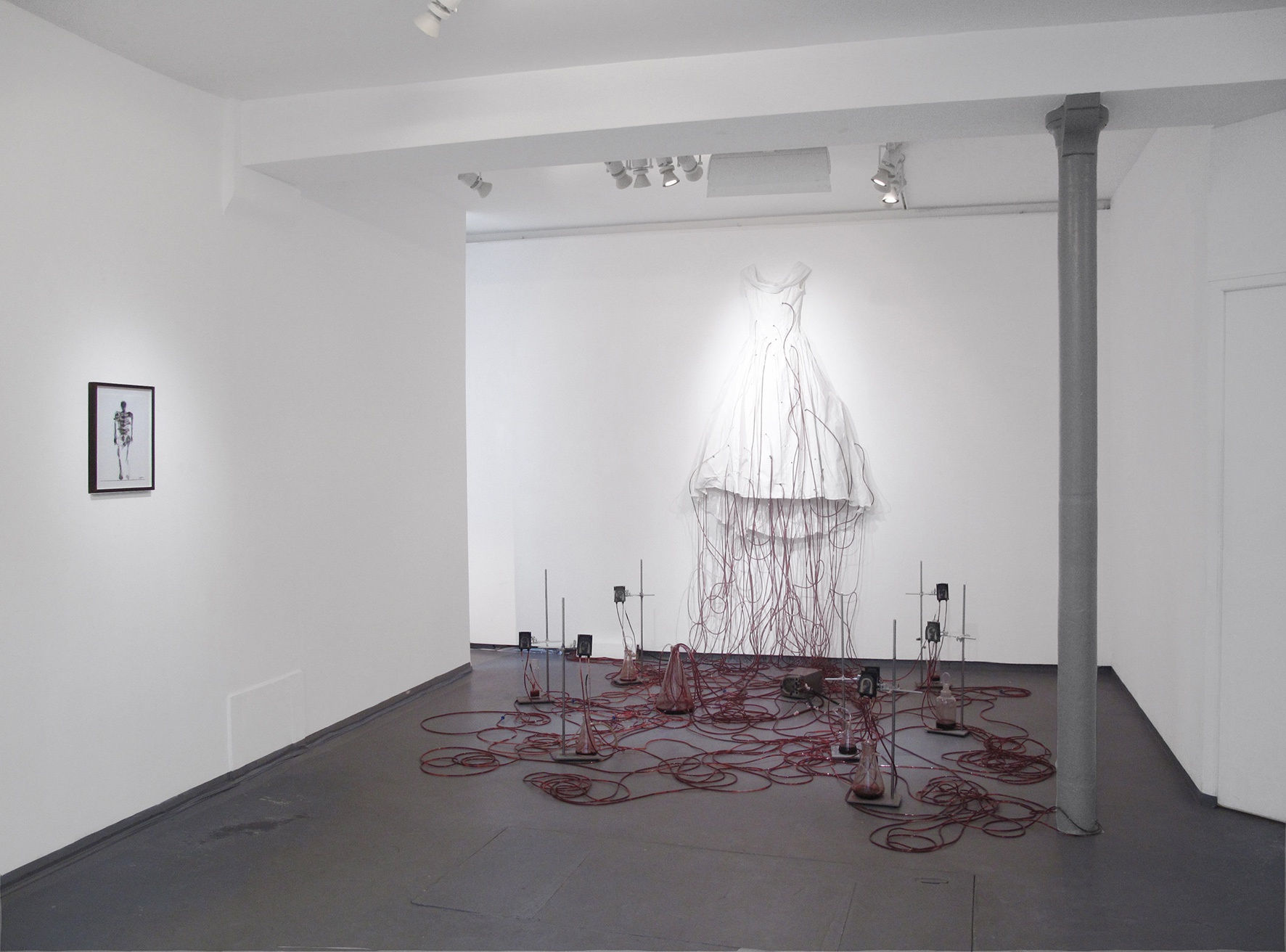 Chiharu Shiota Dialogue with absence 26.11 - 15.01.2011