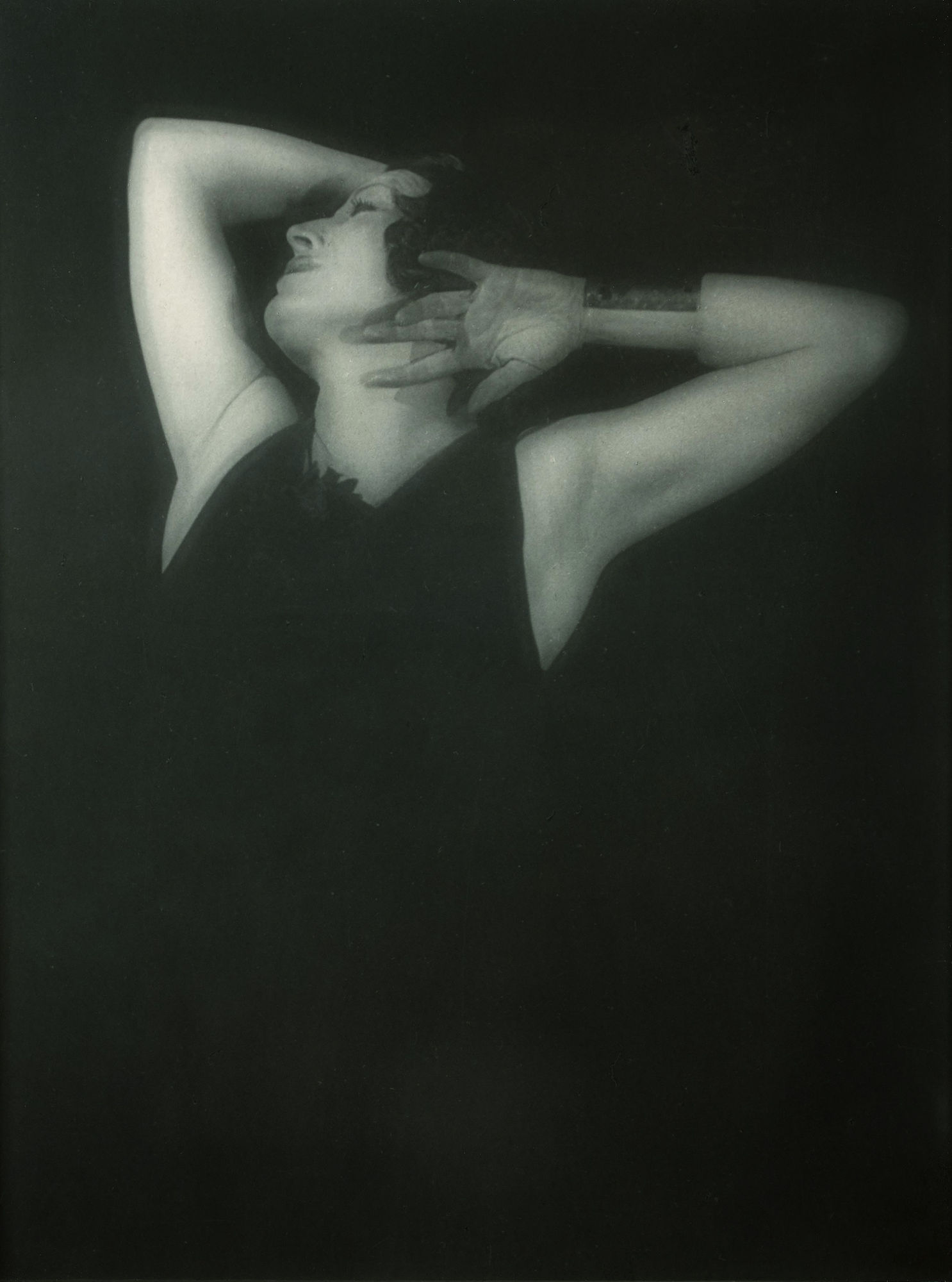 Germaine Krull, Damia in Profile, 1928