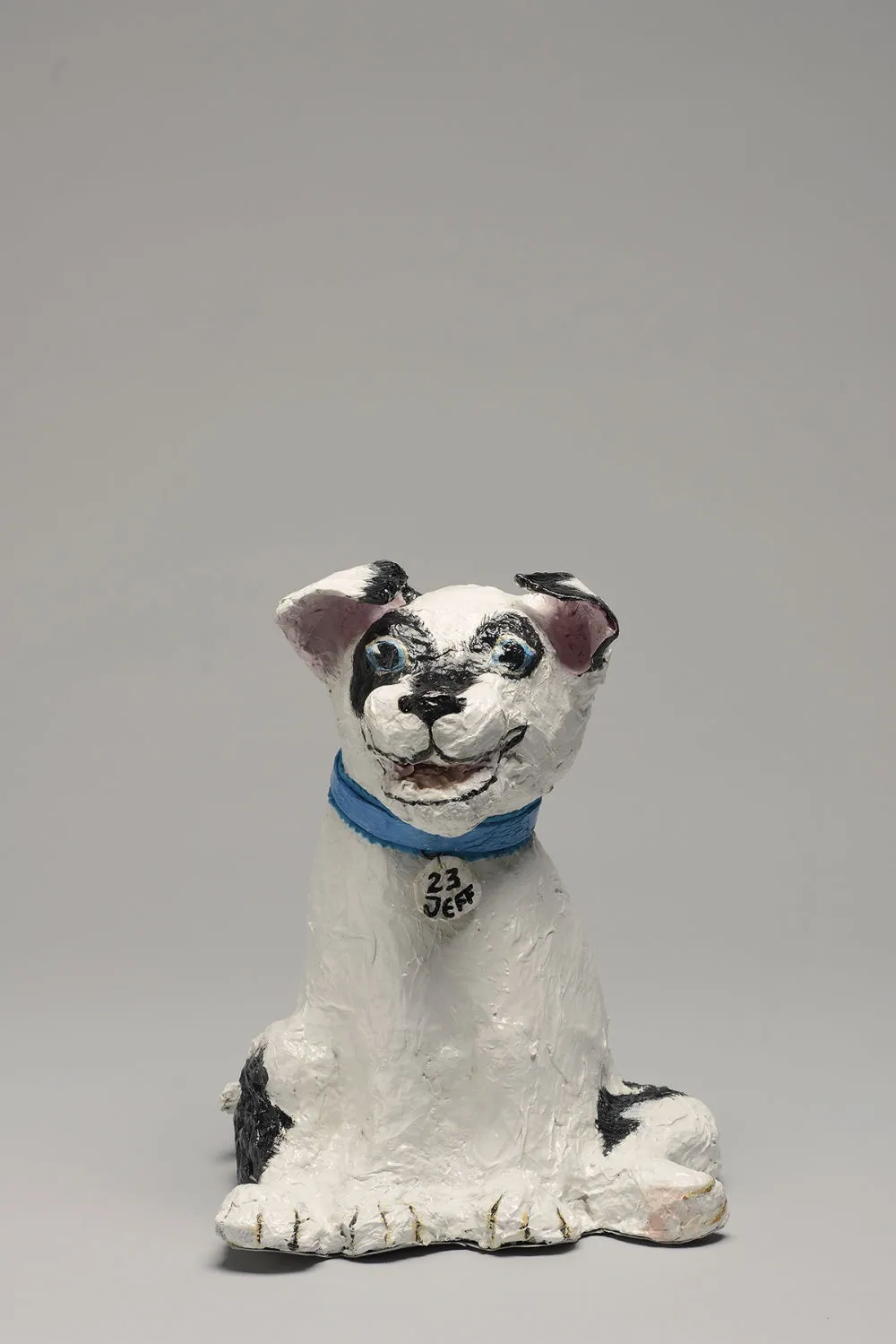 Diana Friedmann - Jeff - 2014 - acrylverf en lak op papier-maché - 32 cm