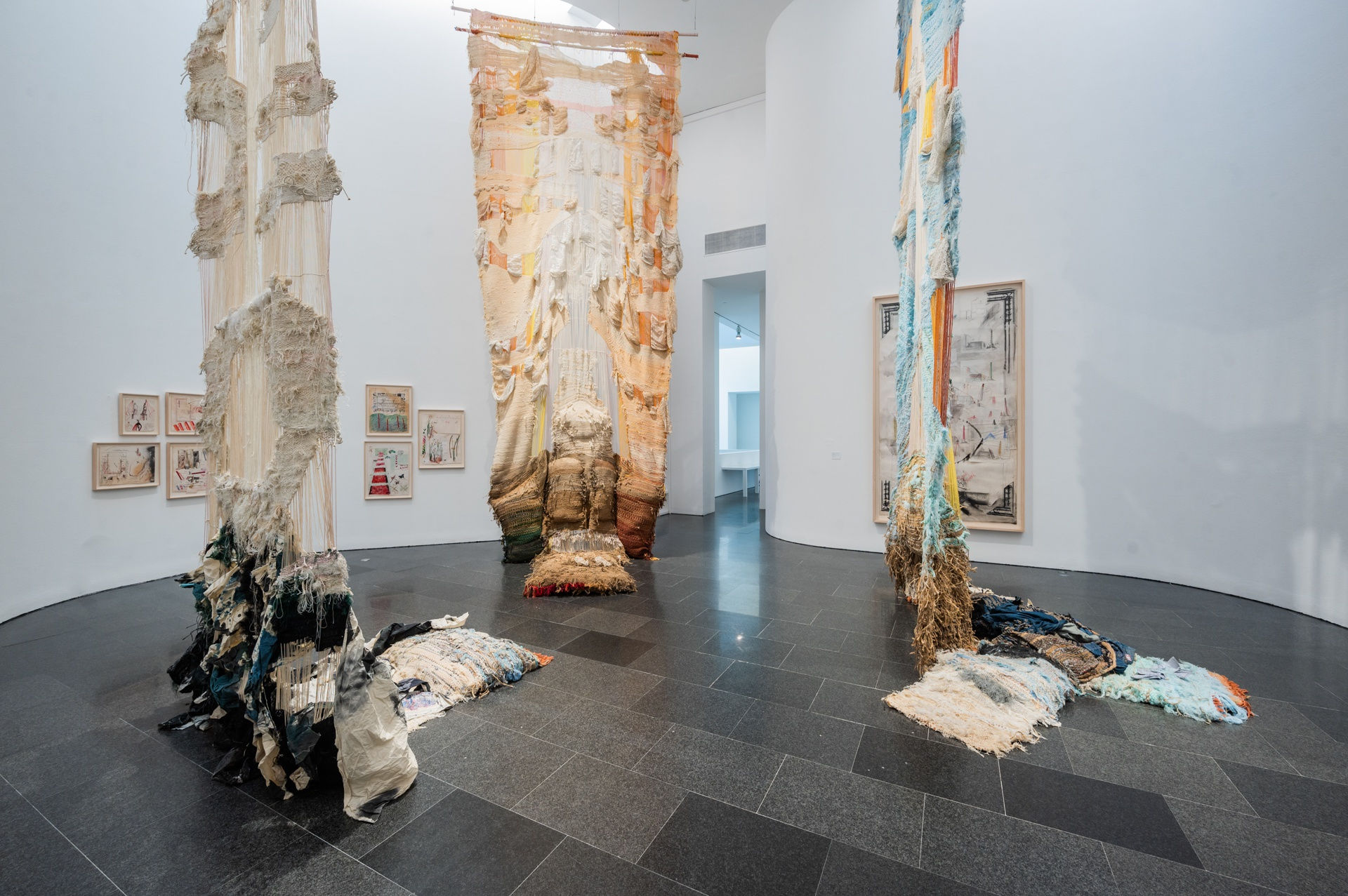 Josep Grau-Garriga : Dialogue with light. Photo Eduard Pedrocchi, 2022. © Museu d'Art Contemporani de Barcelona (MACBA)