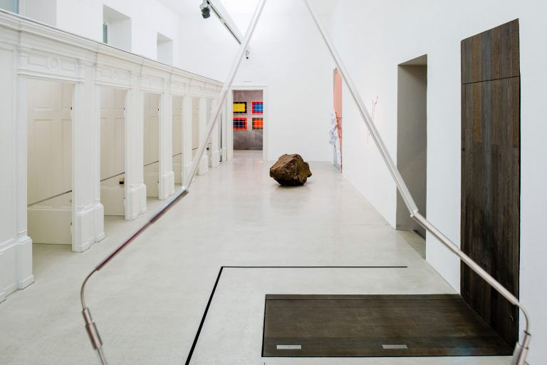 EDGES ANGLES LINES CURVES