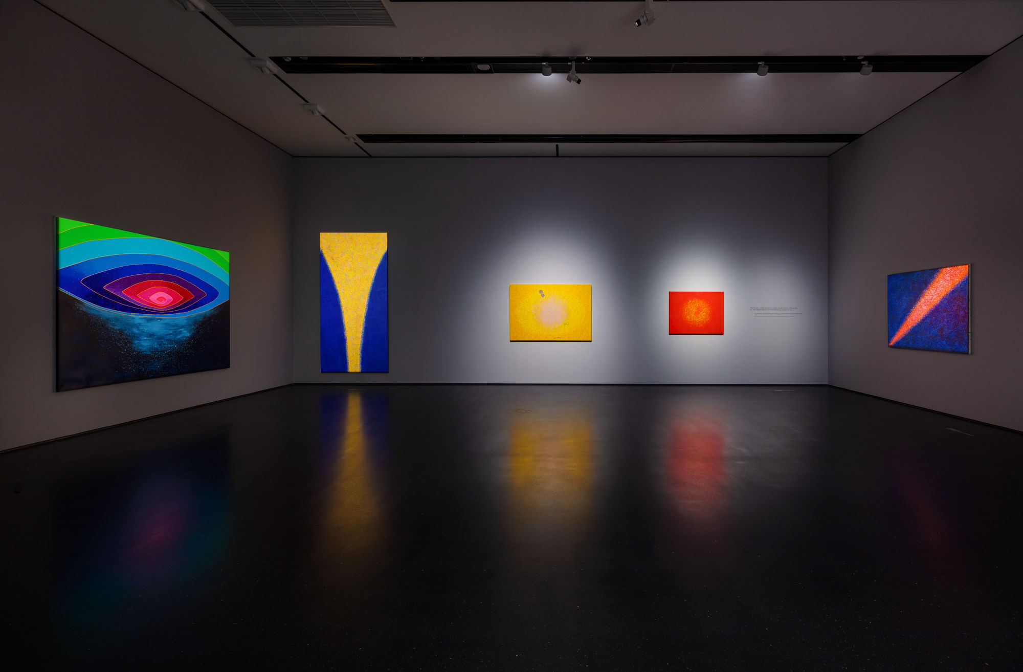 Hsiao Chin’s solo exhibition “The Light of Hope – Hsiao Chin 90th Anniversary Retrospective Exhibition” was held at Guangdong Museum of Art (Bai‘etan), Guangzhou, 2025 2025年，蕭勤個展「希望之光——蕭勤誕⾠九⼗週年回顧展」於廣州廣東美術館（⽩鵝潭）舉辦