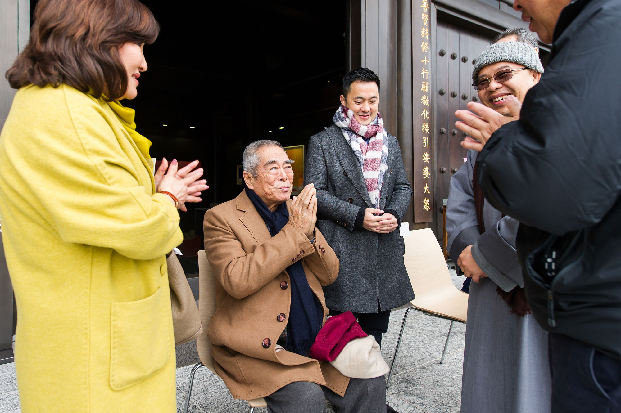 Hsiao Chin‘s solo exhibition “ZEN-ART Bright Light–Homage to Ascendence” was held at Tsz Shan Monastery, Hong Kong, 2018 2018年，蕭勤個展「禪·藝術：明光 — 向昇華致敬」於⾹港慈⼭寺舉辦