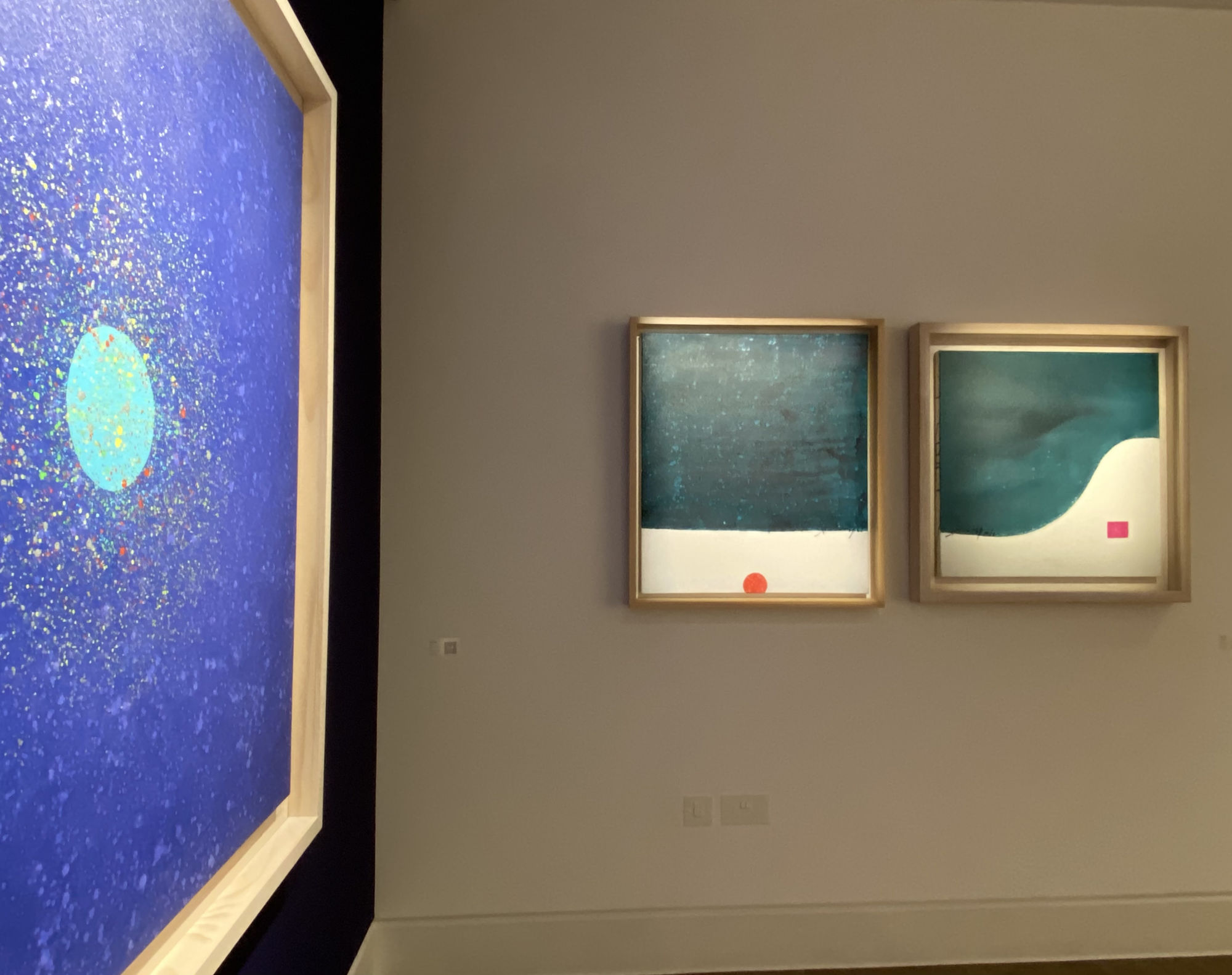 In 2022, Hsiao Chin's solo exhibition "Hsiao Chin and Punto" was held at 3812 Gallery London 2022年，蕭勤個人展覽「蕭勤與龐圖」於3812倫敦畫廊舉辦