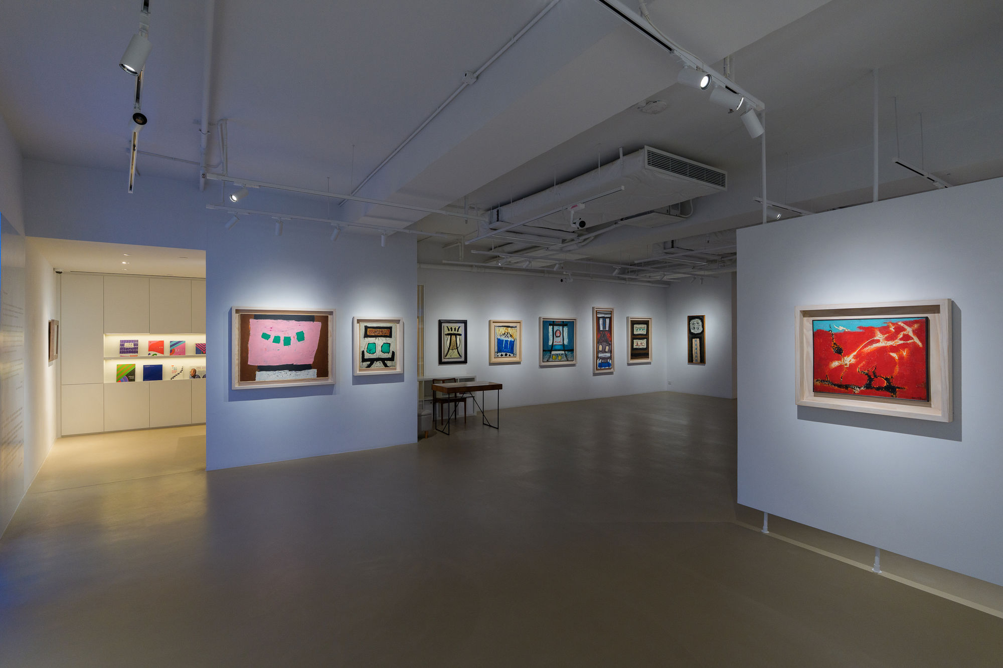 At the end of 2025, Hsiao Chin Archive was launched at 3812 Gallery. The inaugural exhibition &ldquo;The Light of Hope&rdquo; opens on 7 November, which present a carefully selected collection of works from this foundational Spanish period (1956 -1959) 2025年末，「蕭勤文獻庫」於3812畫廊成立。揭幕展「希望之光」於11月7日開幕，精心挑選了蕭勤西班牙時期（1956至1959年）的重要作品及相關文獻資料進行展出