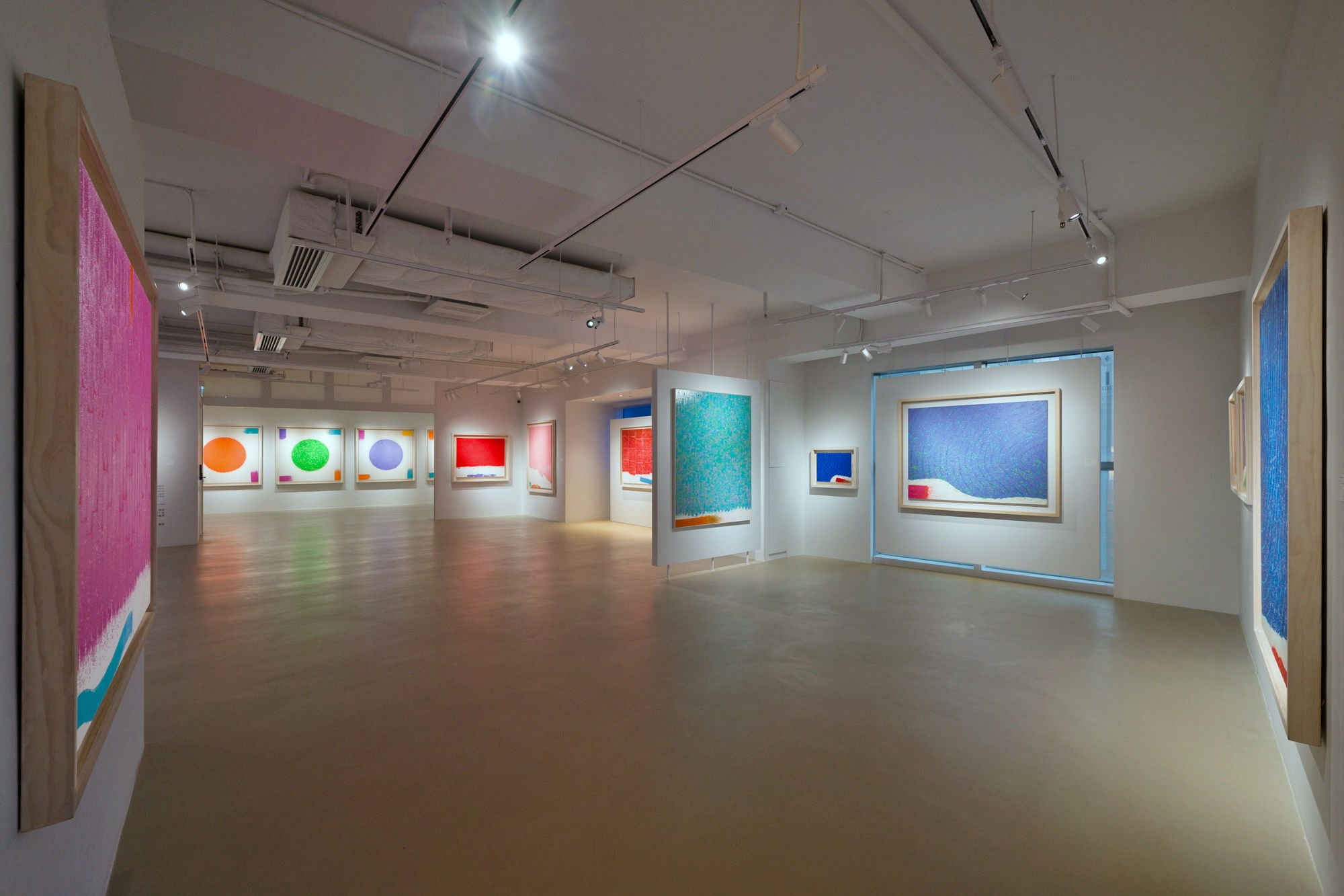 Hsiao Chin’s solo exhibition “From Eternal Garden to the Bright Side – Hsiao Chin Memorial Exhibition in Hong Kong ” at 3812 Gallery HK, 2024 2024年，蕭勤個展「花園 · 彼岸：蕭勤⾹港紀念展」於3812香港畫廊舉辦