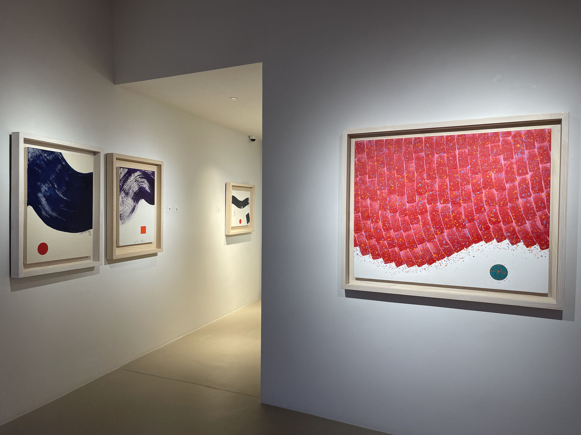 Hsiao Chin’s solo exhibition “Hsiao Chin: His Unexplored History” was held at 3812 Gallery Hong Kong, 2023 2023年蕭勤個展「蕭勤：那些不為⼈知的歷史」於3812香港畫廊舉辦