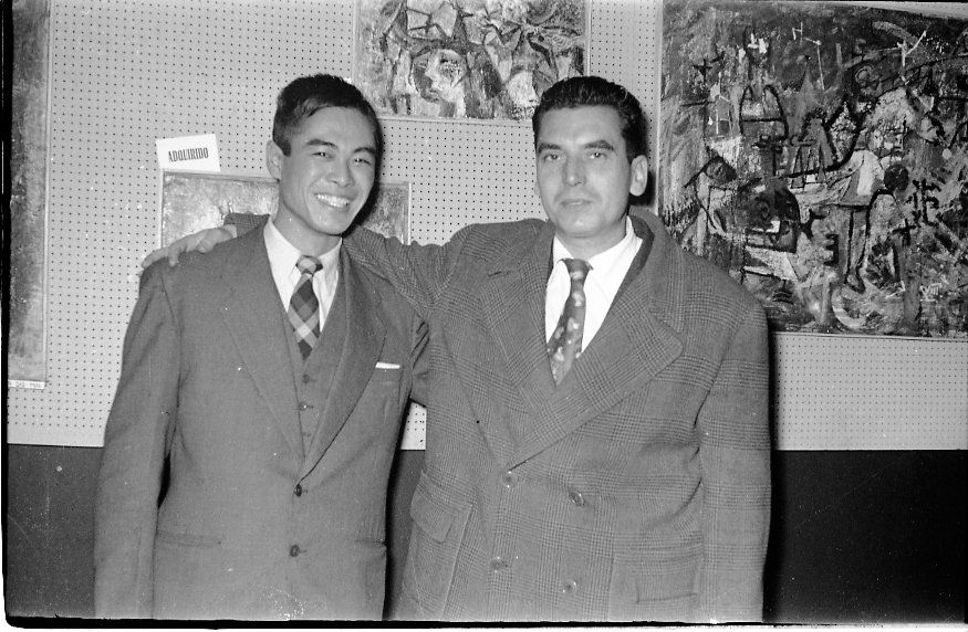 Photo taken with Art Critic Maurizio Vanni in Barcelona, Spain 蕭勤與藝評家Maurizio Vanni在西班牙巴塞隆納合照