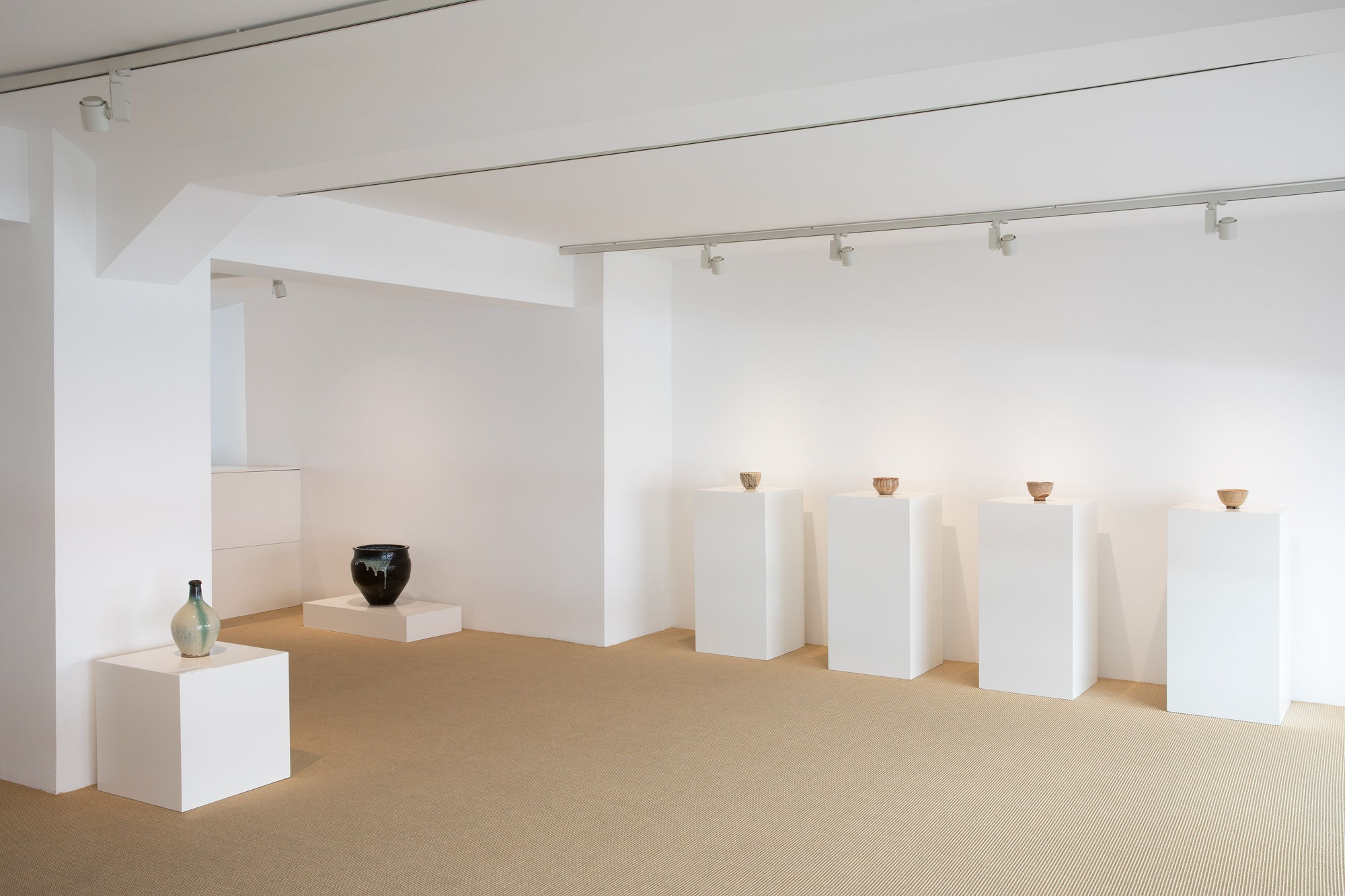 Keramik . Malerei . Objekt