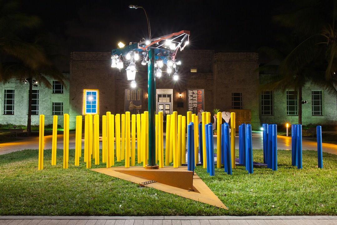 Jessica Stockholder, Angled Tangle, 2014