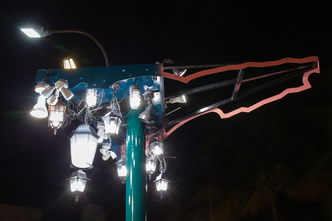 Jessica Stockholder, Angled Tangle, 2014