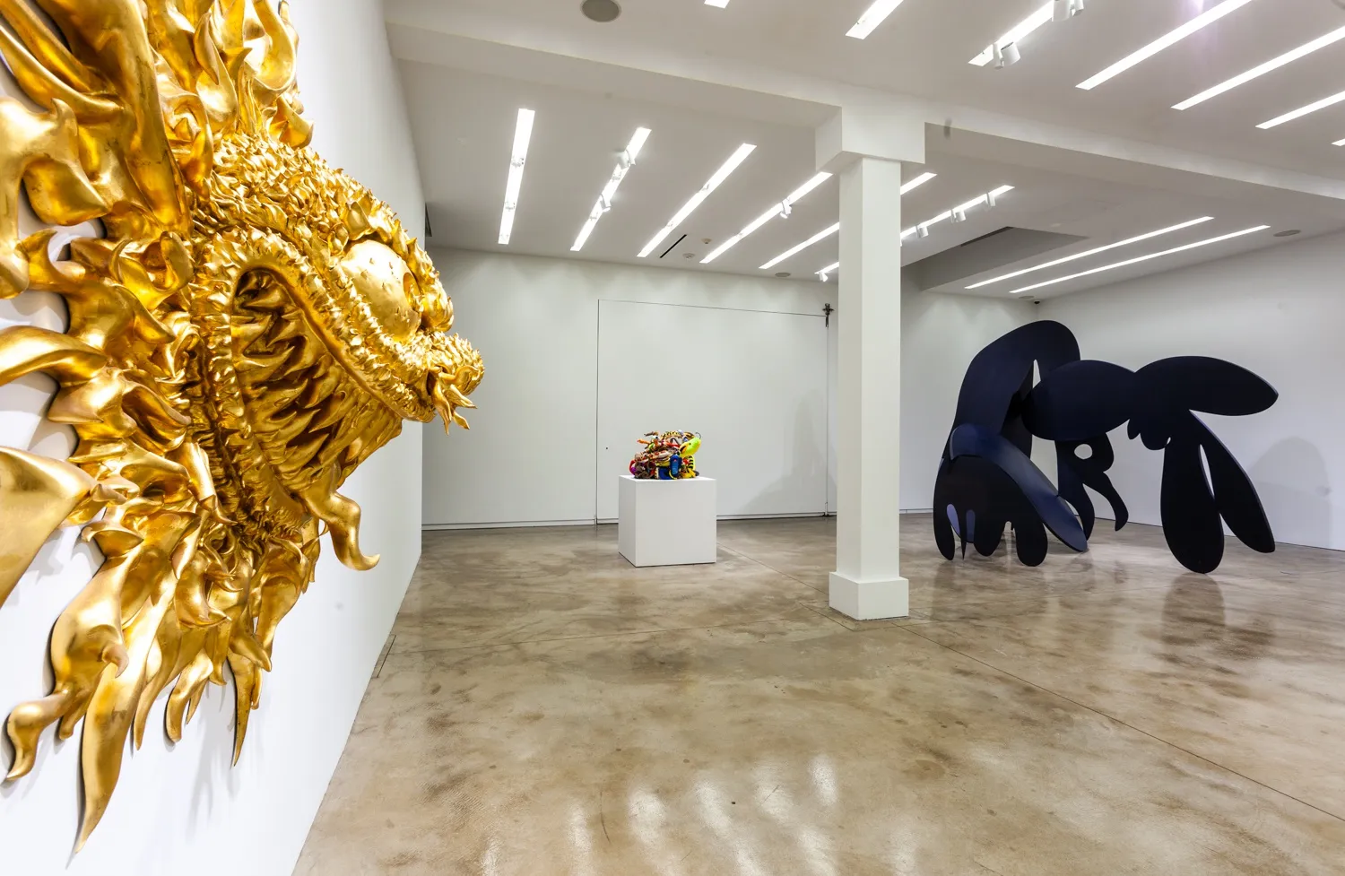 Tony Tasset, The Weight (Installation view) Kavi Gupta | Elizabeth St.