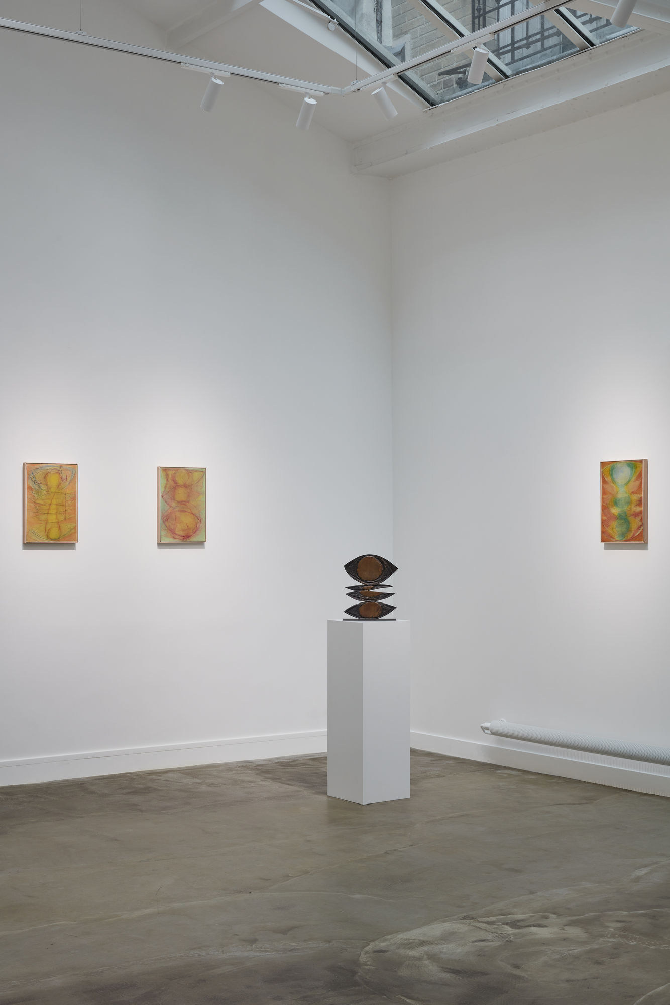 Julien Saudubray, Watching