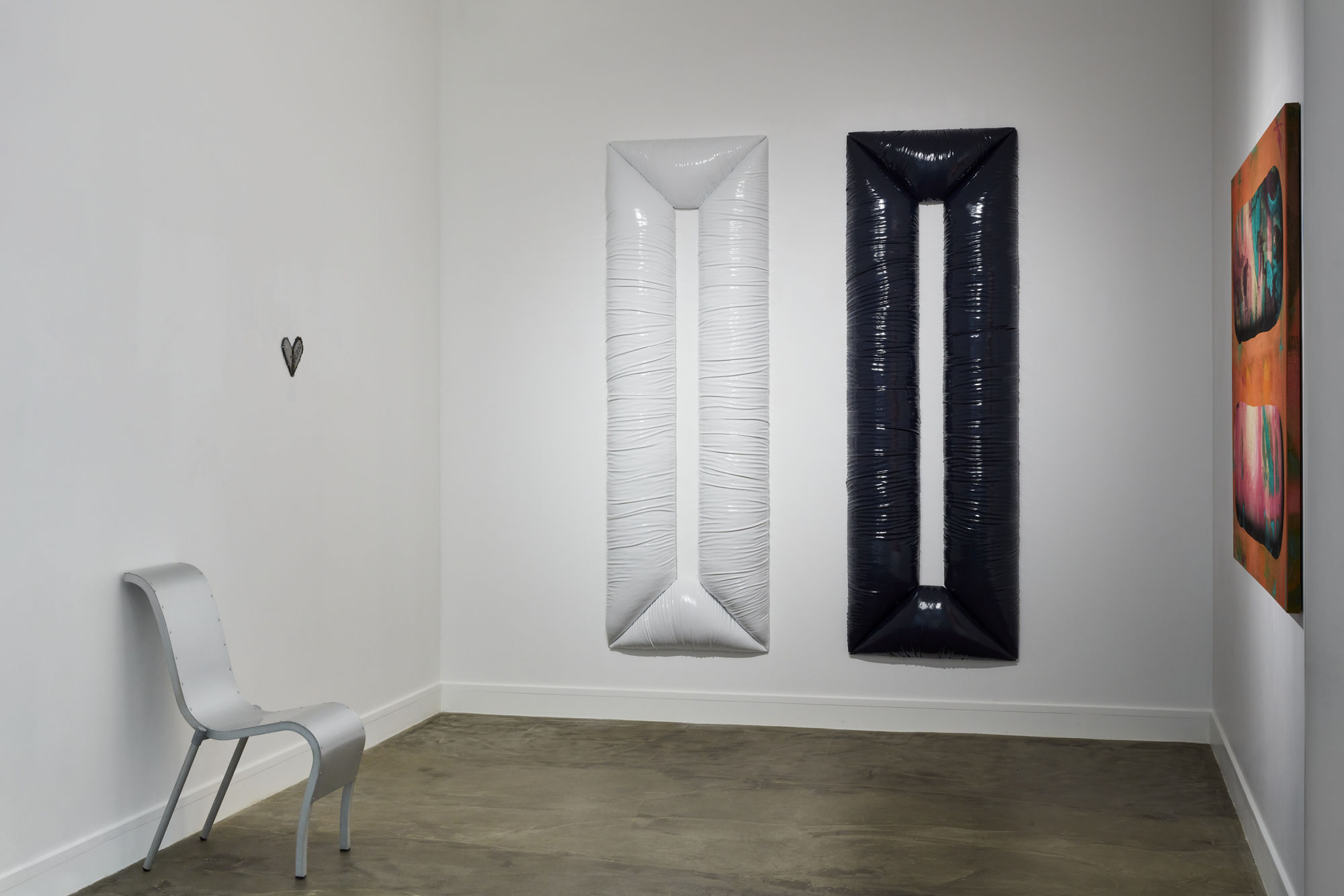 Pauline d'Andigné, Sipping Bleach