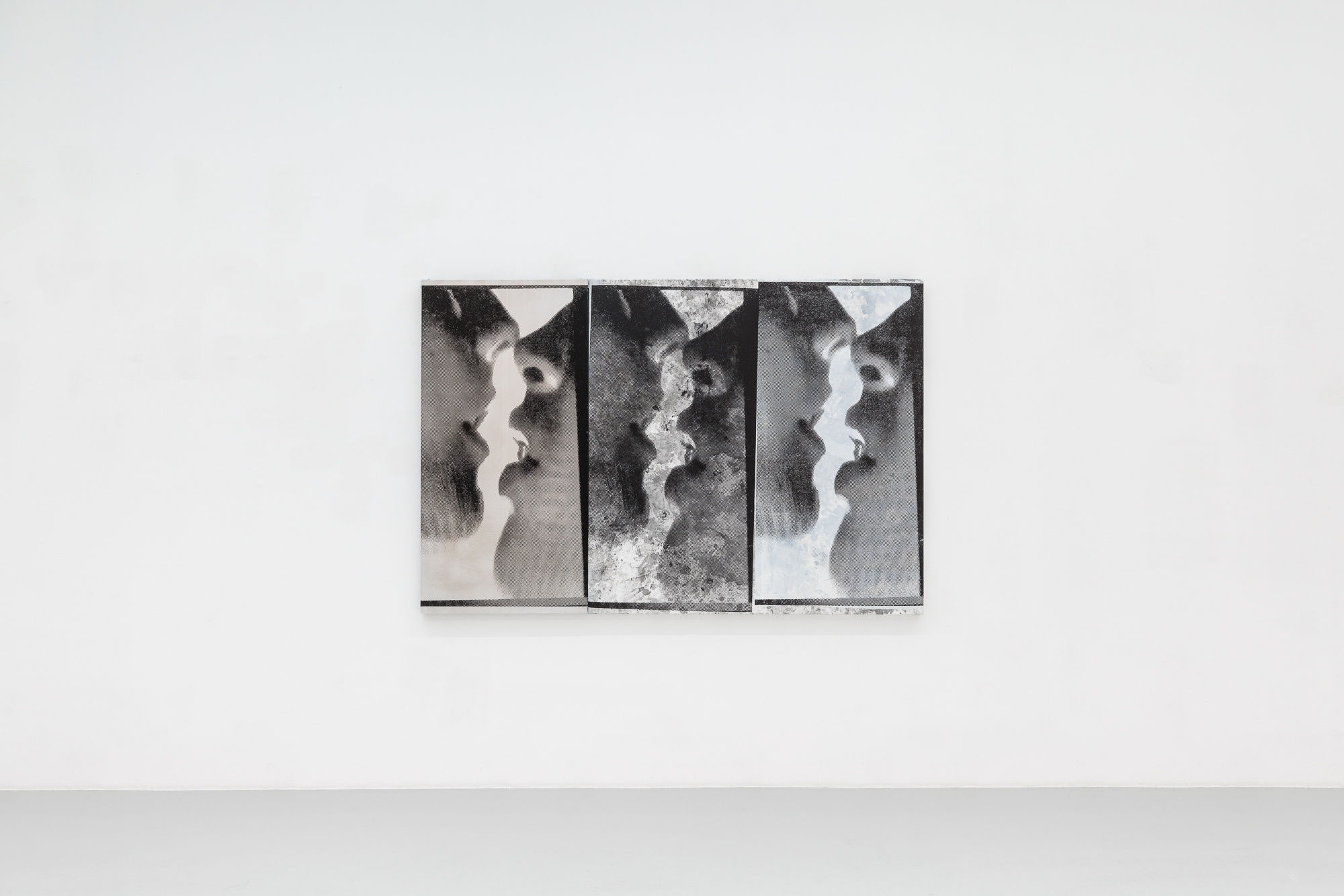 Hannah Perry, Installation View: Film Stills, 2025