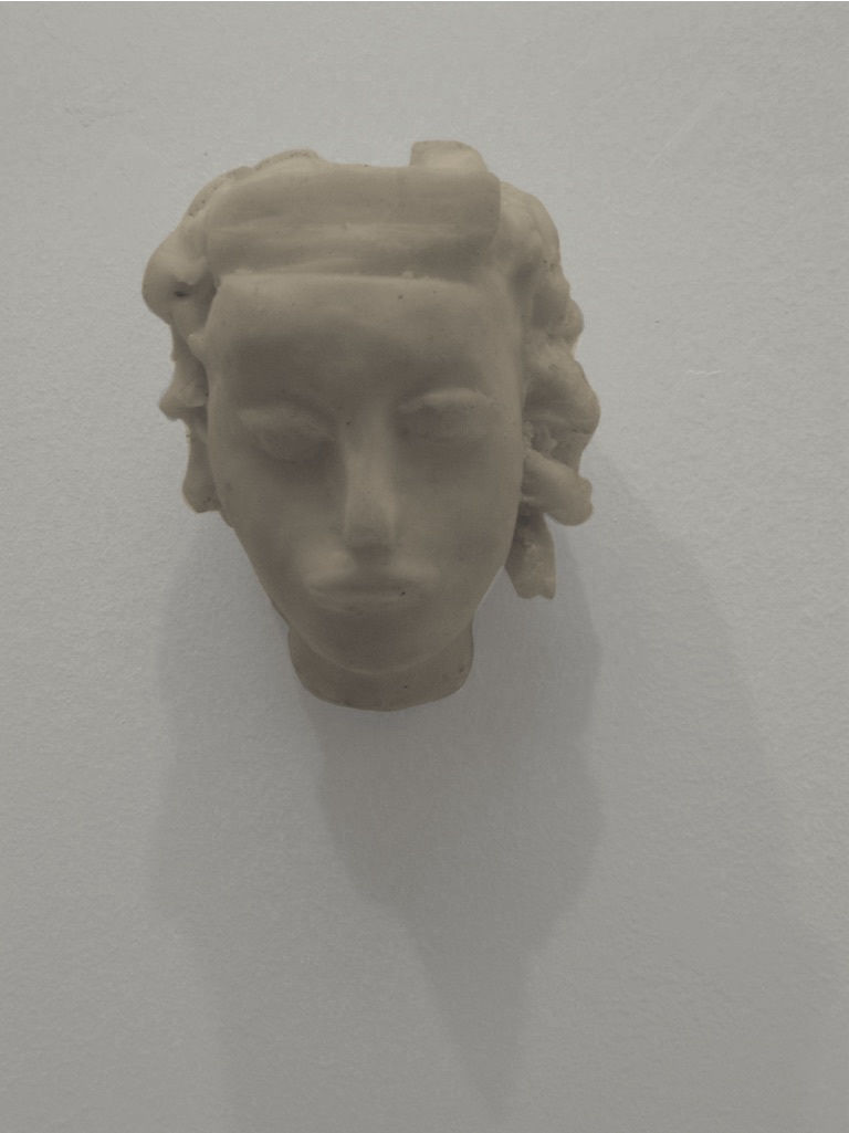 Testa Sannita, 2004, cera bianca, cm 18x14x13,5