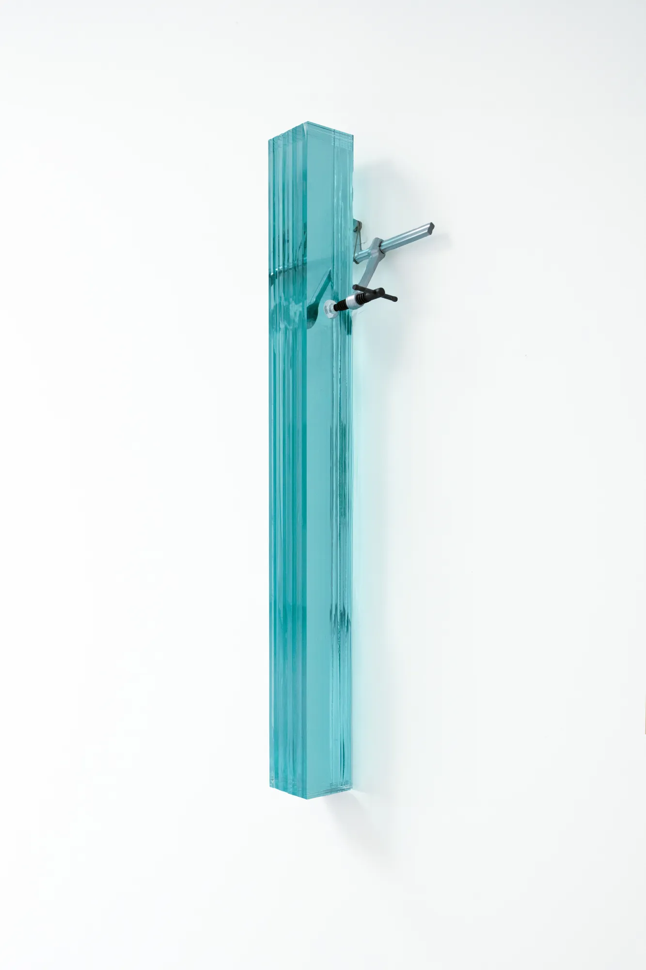 Arcangelo Sassolino Orvieto, 2020 cm 105,1 x 16,2 x 14,2 vetro e acciaio