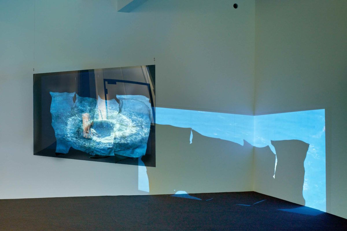 Installation view CIRCUMSCRIBE, Julia Stoschek Collection, Düsseldorf (2022) | Photo: Alwin Lay