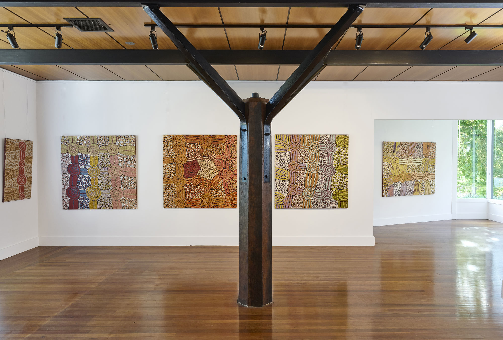 TJINTJINTJIN: Debra Nakamarra + Katherine Nakamarra