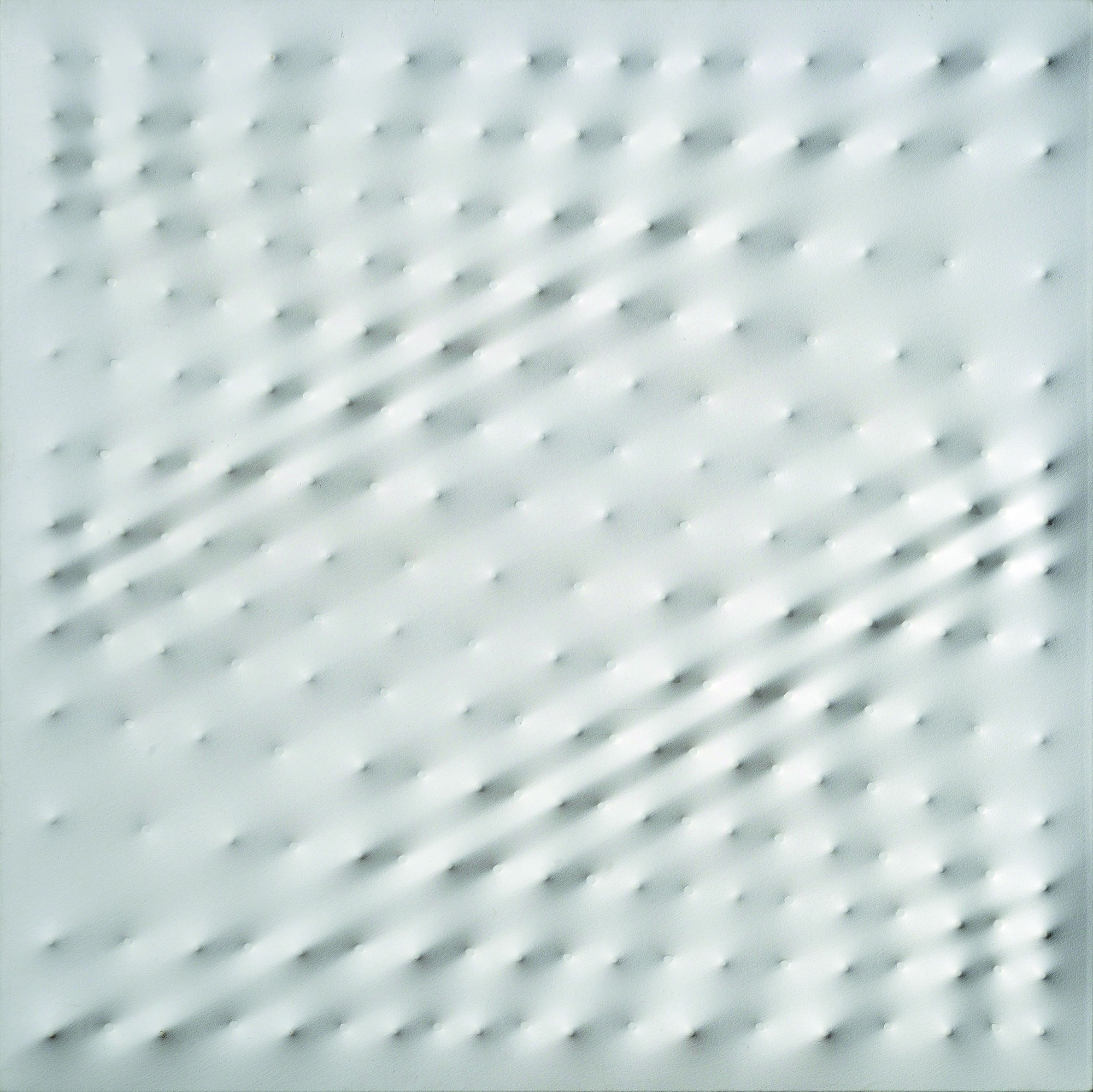 Enrico Castellani Superficie bianca, 1966