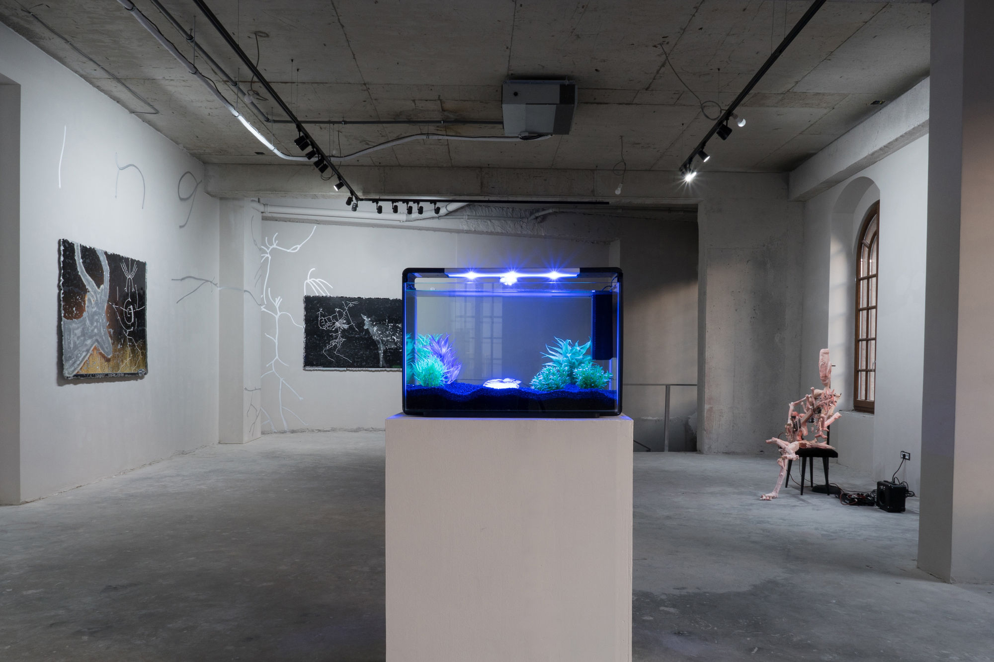 LIVING CONTENT: UNDER PRESSURE