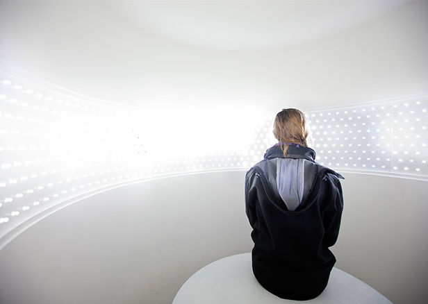 BEAM IN THINE OWN EYE Ivana Franke (France) 2013