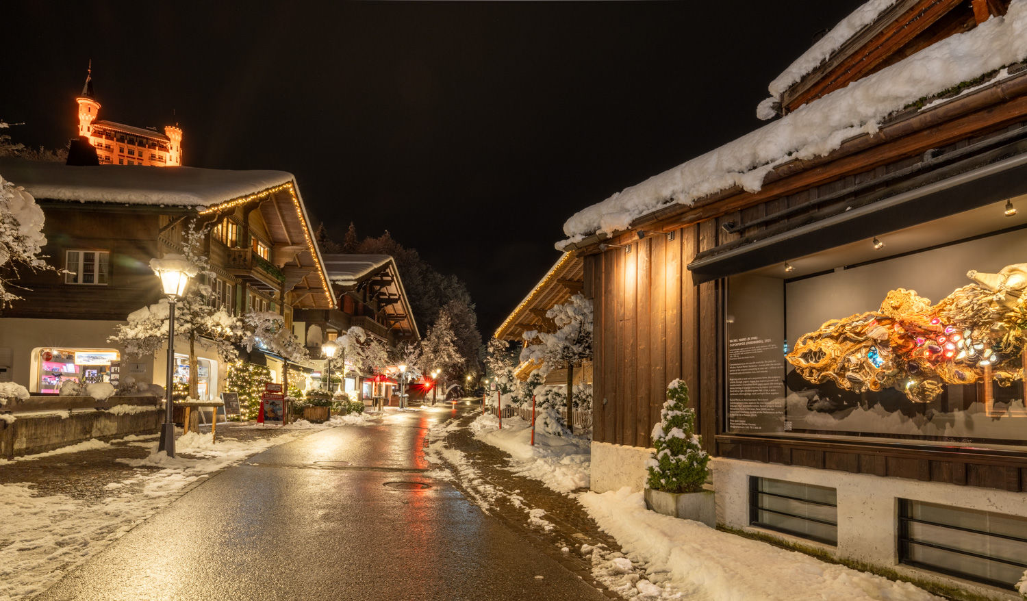 The Little Art Window: RACHEL MARKS "OUROBOROS"