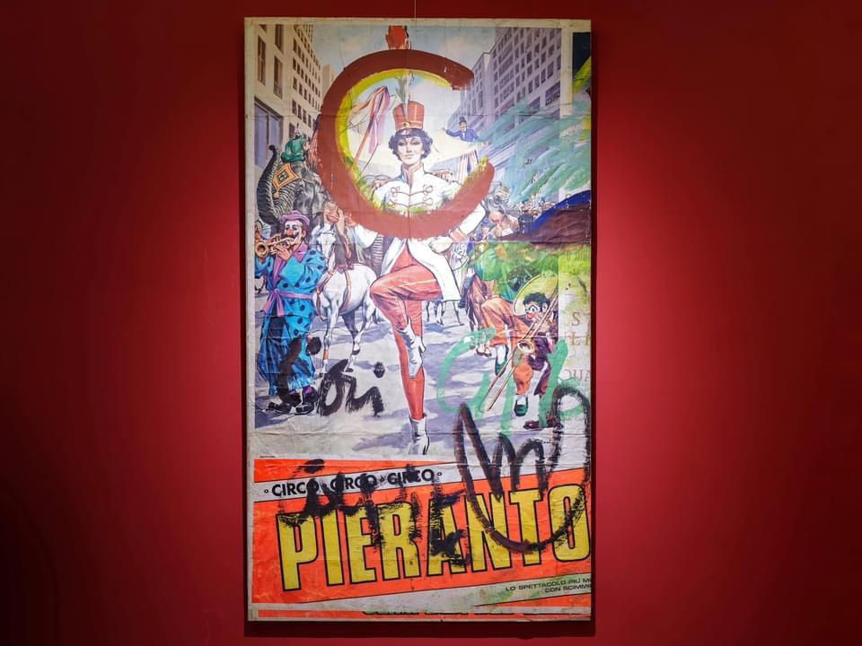 Mimmo Rotella: Il Genio Poliedrico - Cinque Tecniche a Confronto