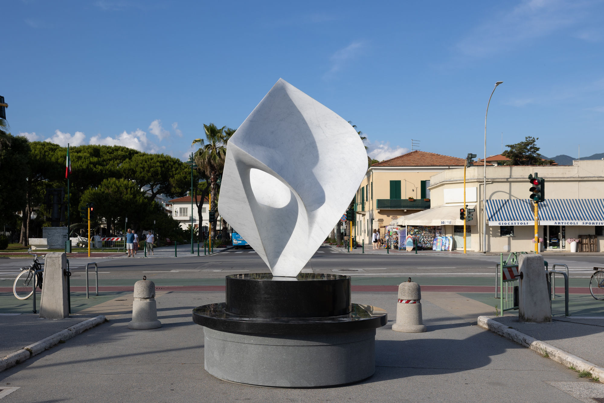 Gustavo Vélez: Essere Geometrico