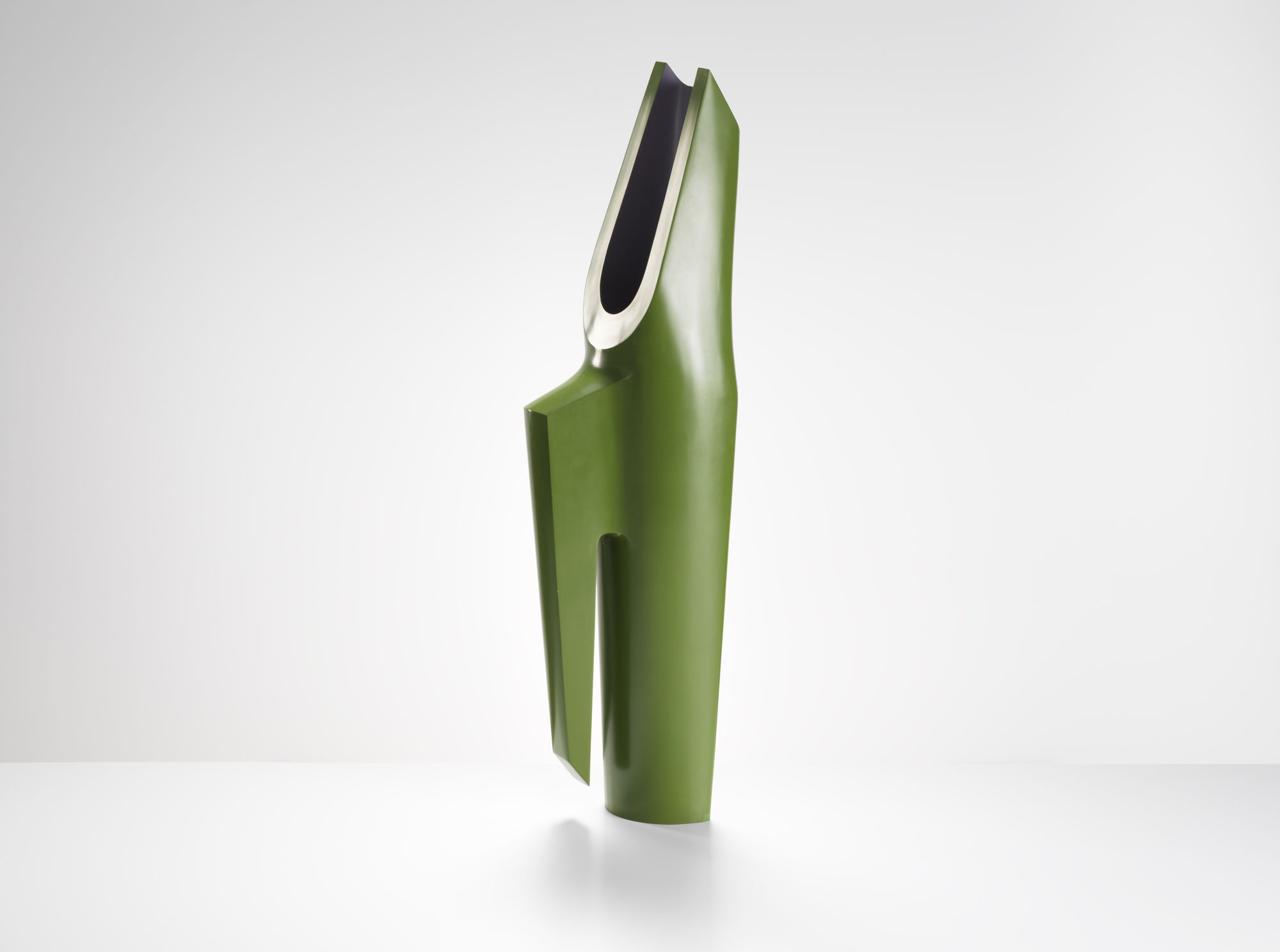 MASTERS OF STUDIO POTTERY, PART II / Post-War to Present