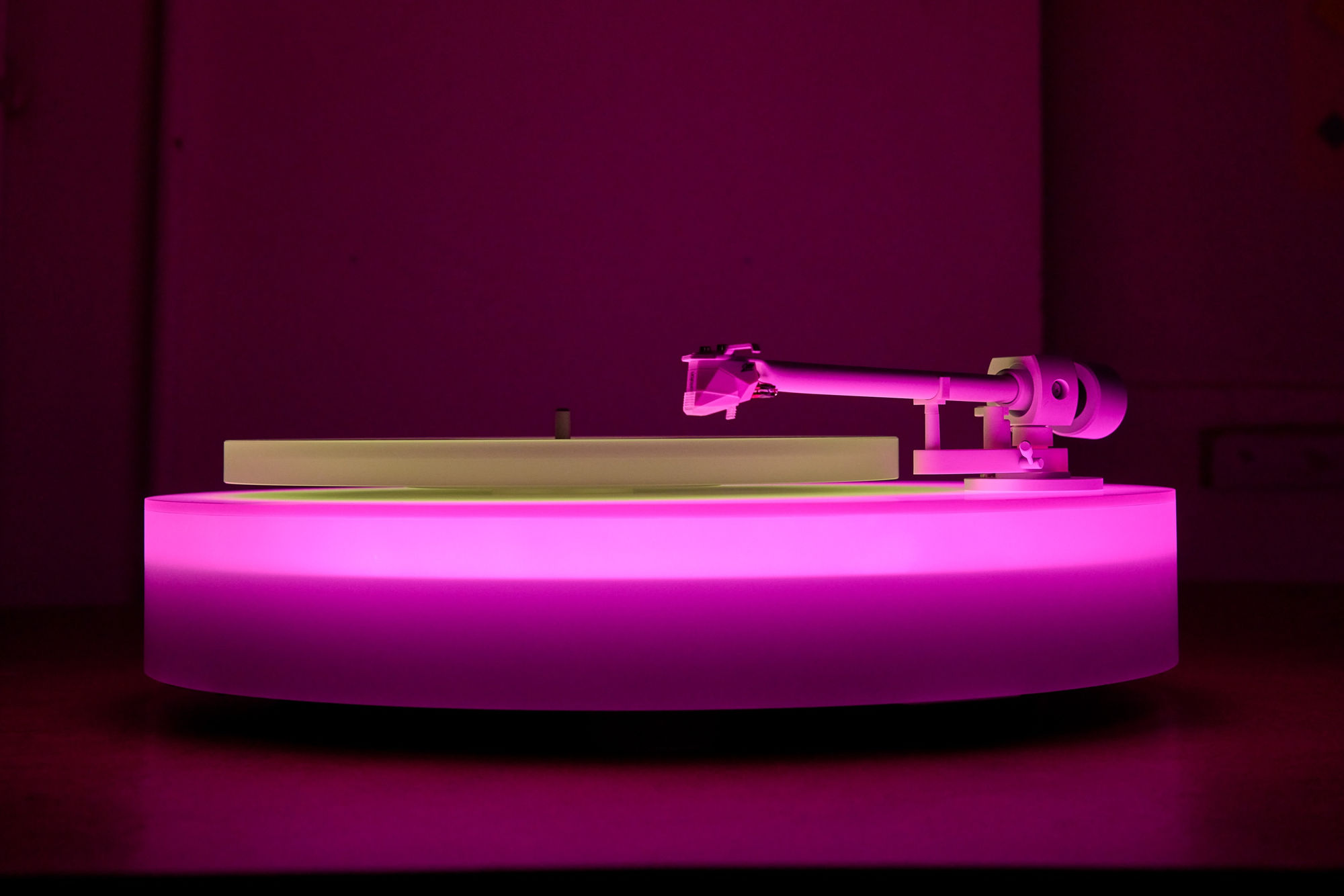 Brian Eno 'Turntable II'