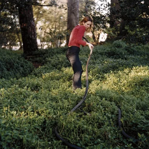 Michel de Broin + Ève K. Tremblay, Honeymoon SF13 (pipe) diptych, 2003, Photographie couleur, édition de 5