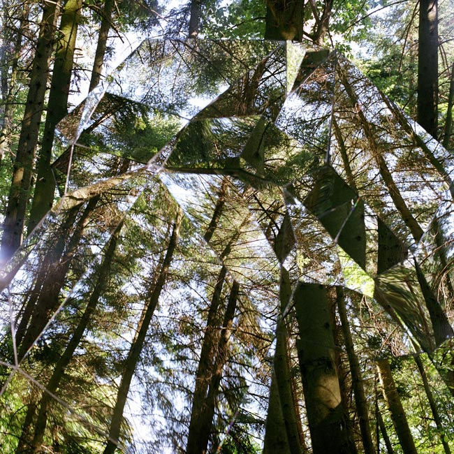 Michel de Broin, Superficielle (triptyque), épreuve chromogène, 2004, 76 x 76 cm chacune, édition de 5