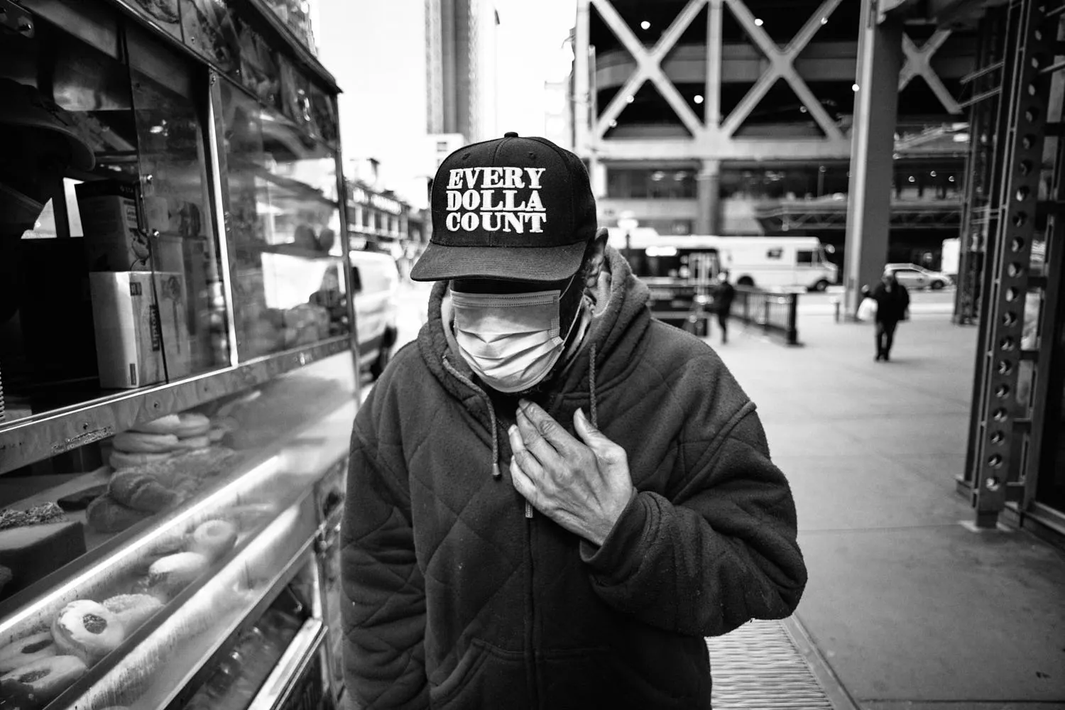 "EVERY DOLLA COUNT " NEW YORK CITY, 2021 Picture by Phil Penman
